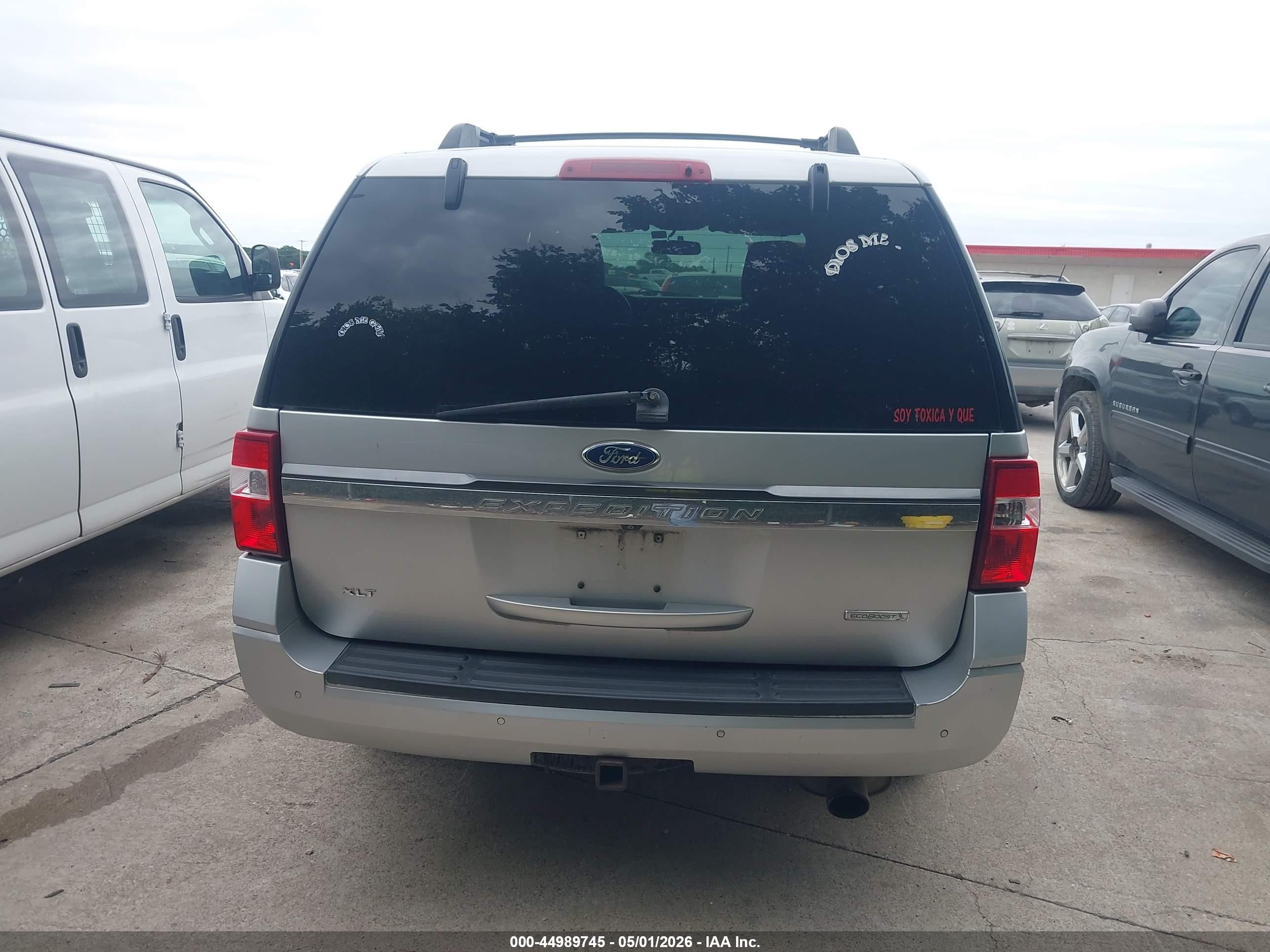 2015 Ford Expedition Xlt Silver vin: 1FMJU1HT1FEF04674