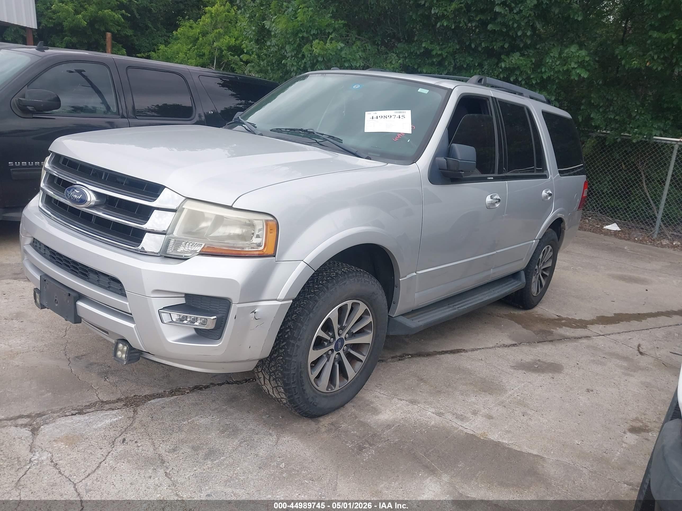 2015 Ford Expedition Xlt Silver vin: 1FMJU1HT1FEF04674