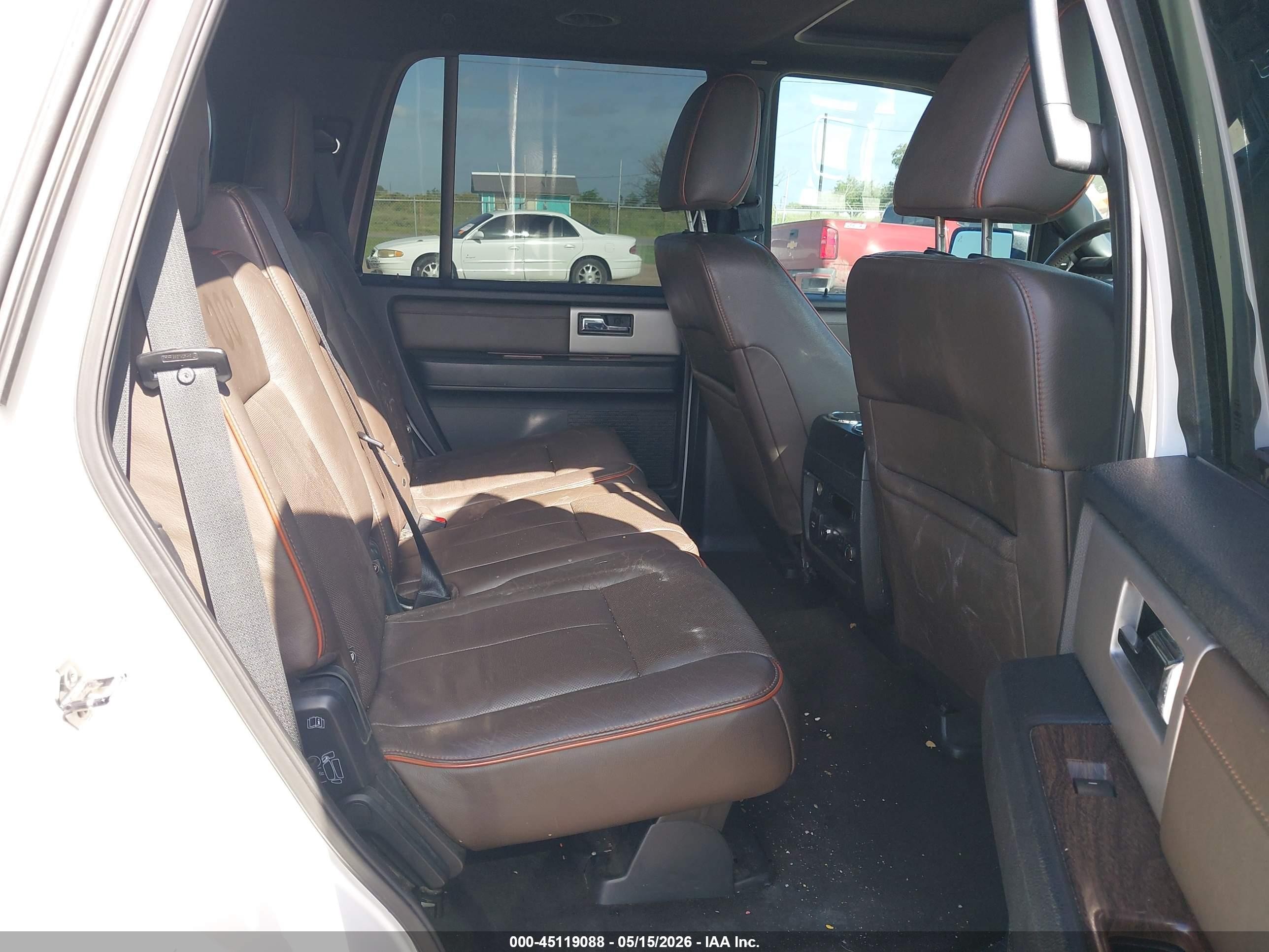 2015 Ford Expedition King Ranch White vin: 1FMJU1HT1FEF12807