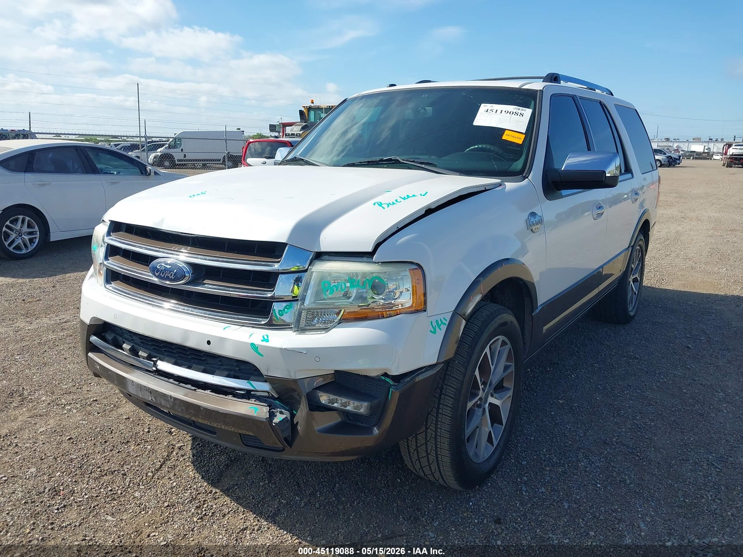 2015 Ford Expedition King Ranch White vin: 1FMJU1HT1FEF12807