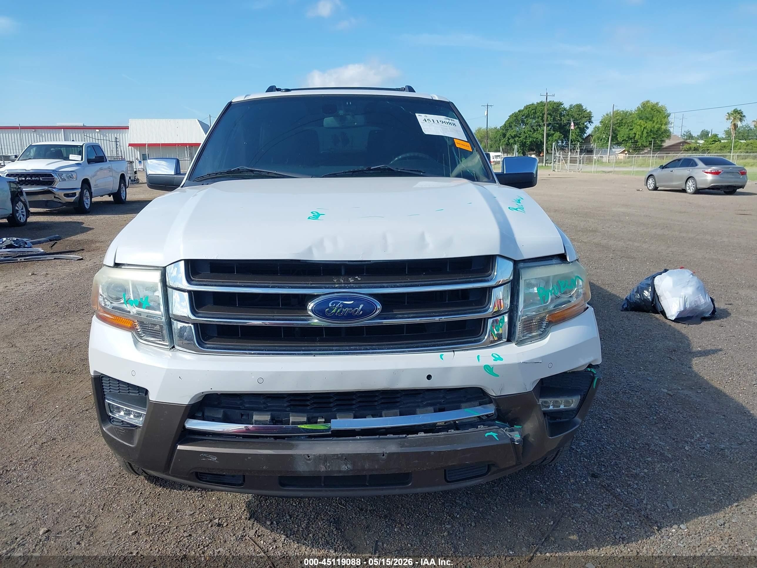 2015 Ford Expedition King Ranch White vin: 1FMJU1HT1FEF12807