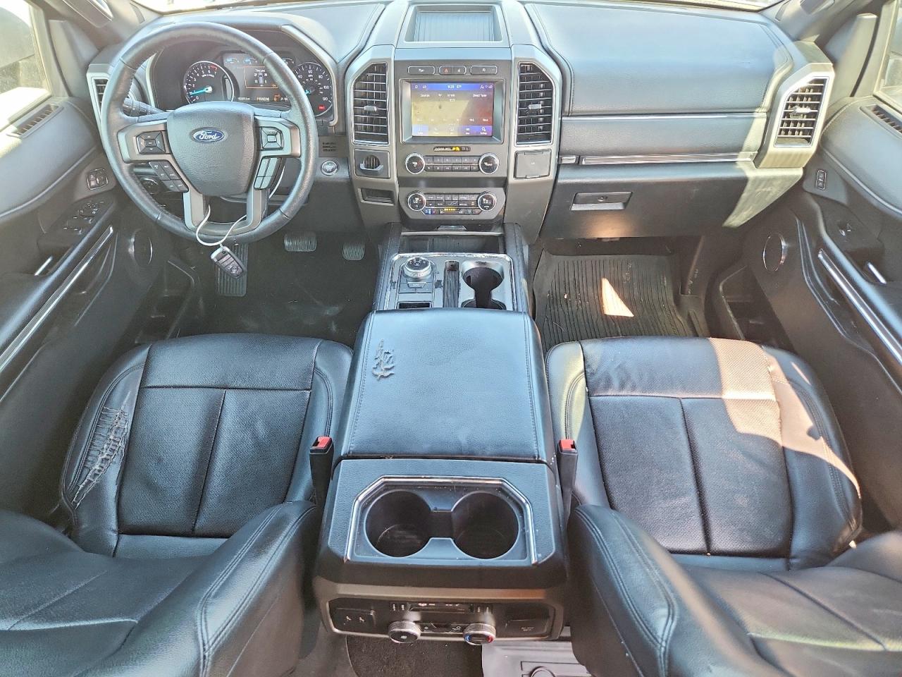 2020 Ford Expedition Xlt Silver vin: 1FMJU1HT2LEA66145