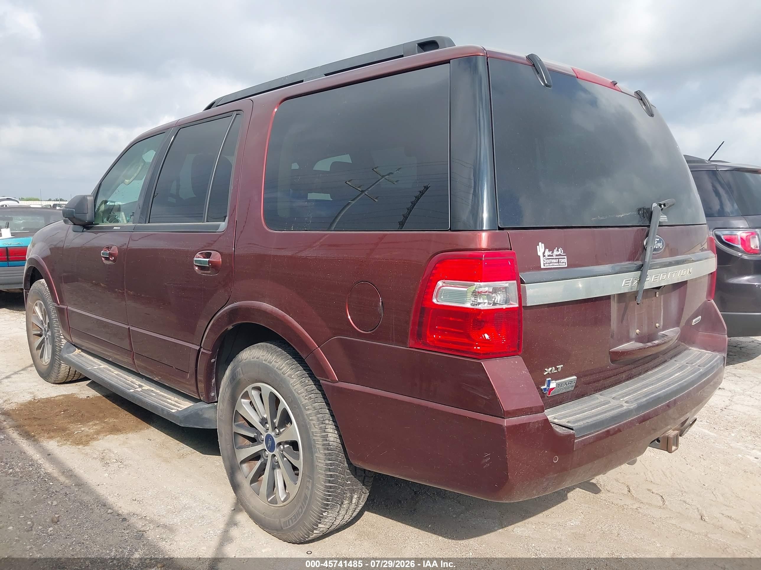 2015 Ford Expedition Xlt Maroon vin: 1FMJU1HT4FEF01980