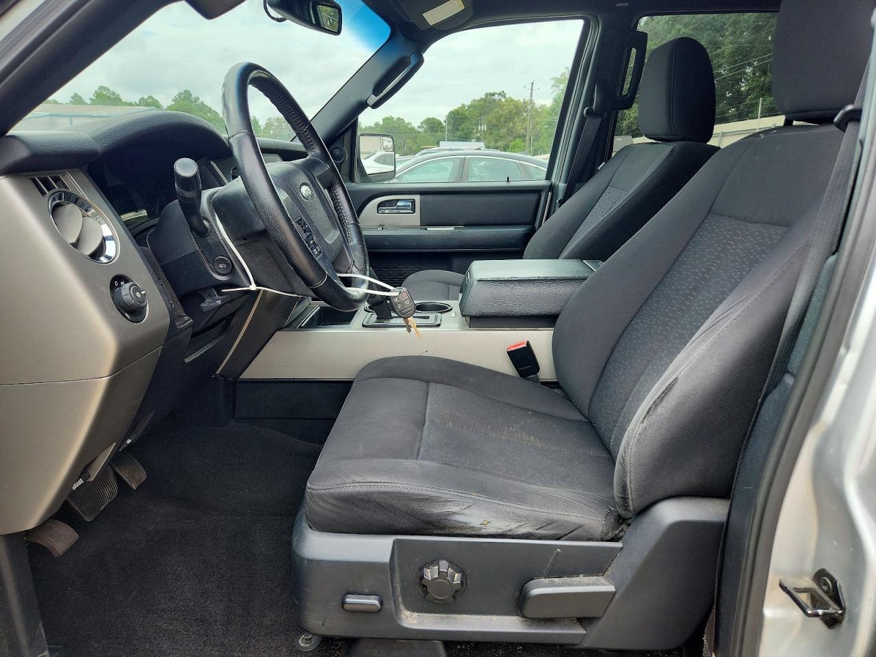 2015 Ford Expedition Xlt Silver vin: 1FMJU1HT5FEF20974