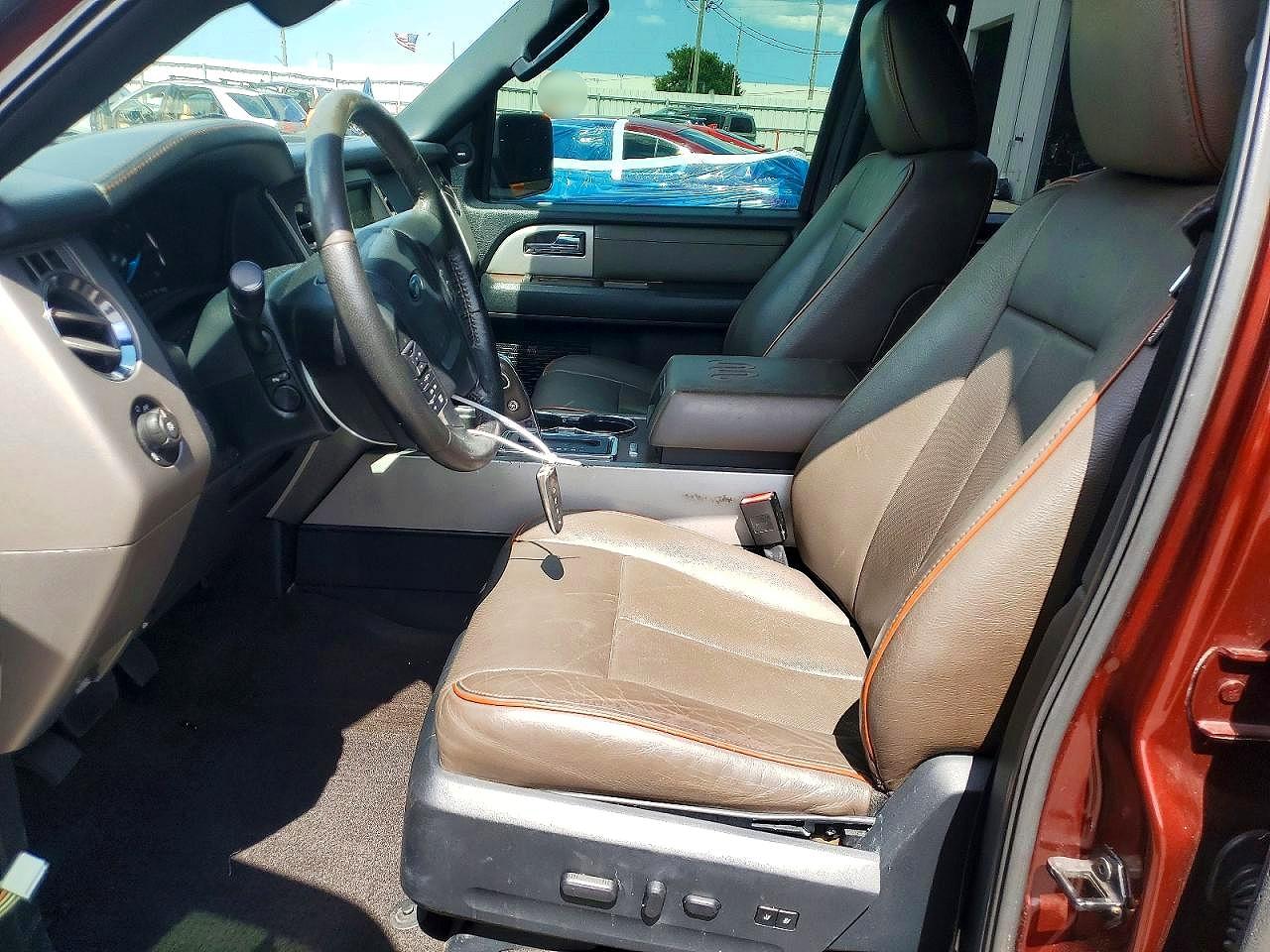 2015 Ford Expedition Xlt Brown vin: 1FMJU1HT6FEF41638