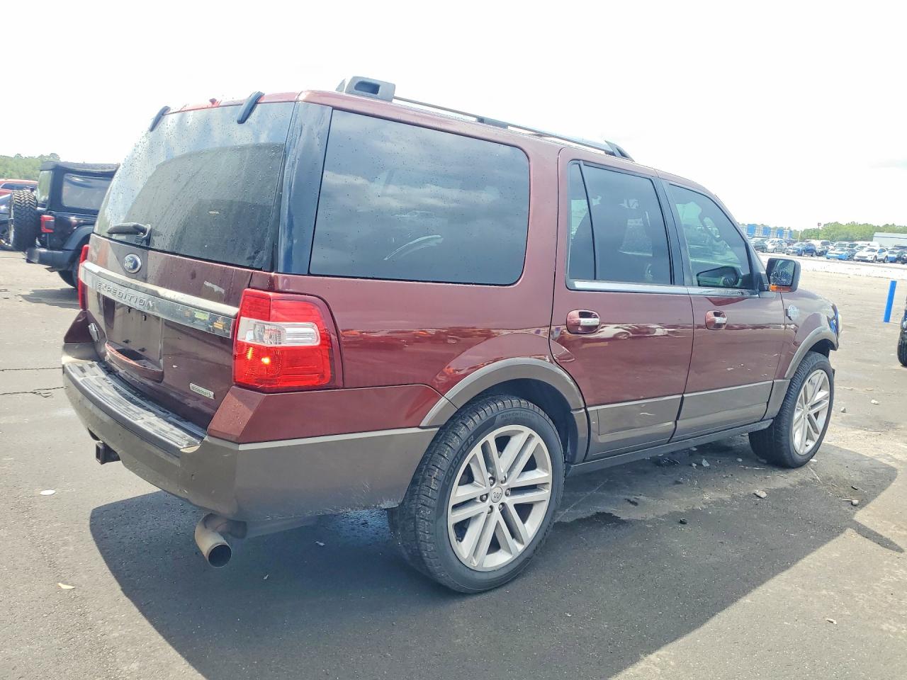 2015 Ford Expedition Xlt Brown vin: 1FMJU1HT6FEF41638