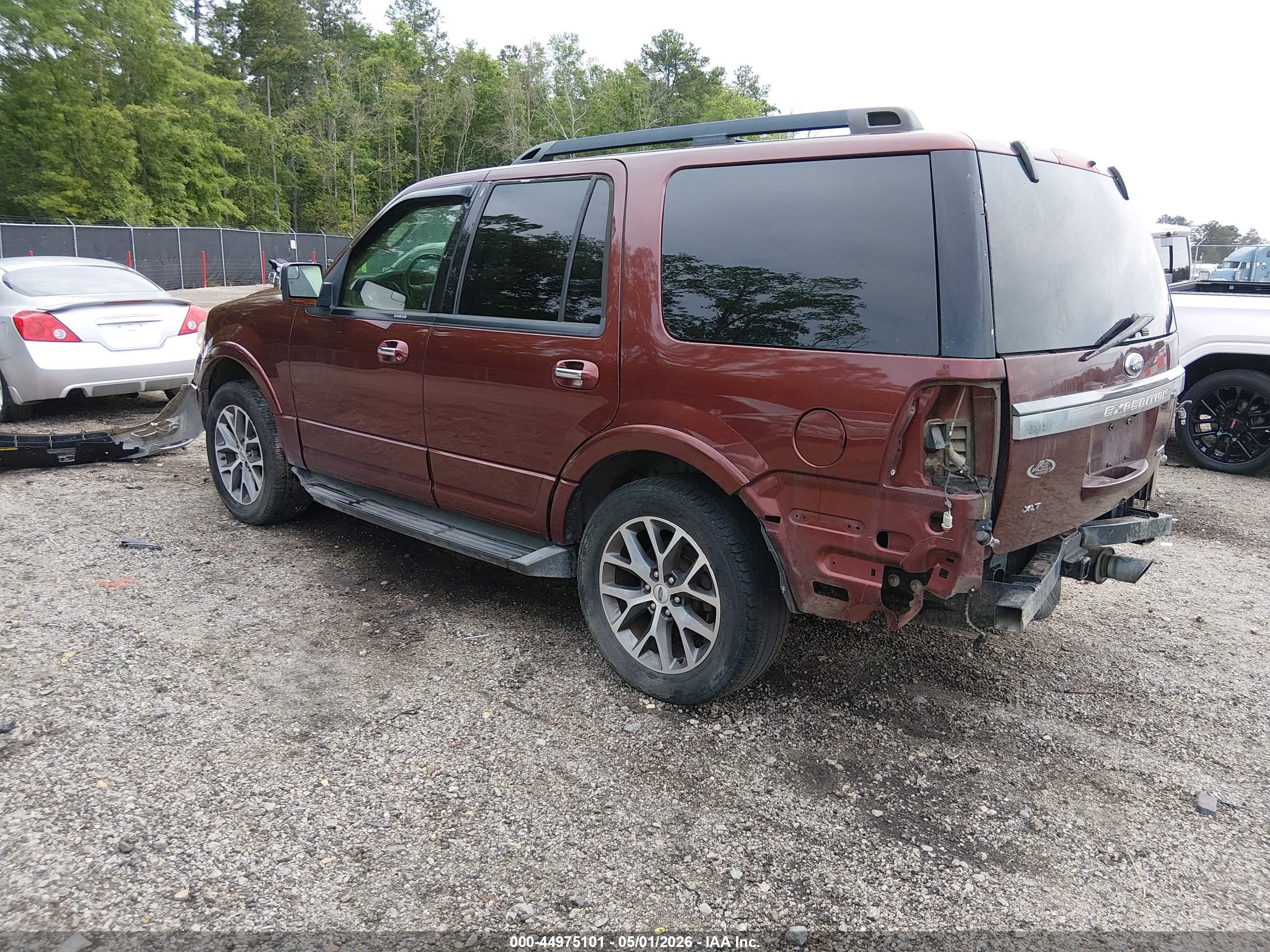 2015 Ford Expedition Xlt Красный vin: 1FMJU1HT6FEF49030