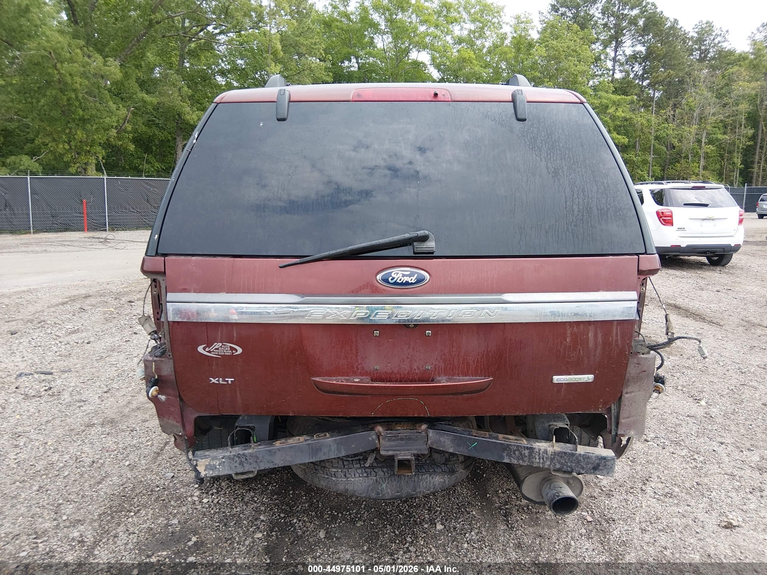 2015 Ford Expedition Xlt Красный vin: 1FMJU1HT6FEF49030