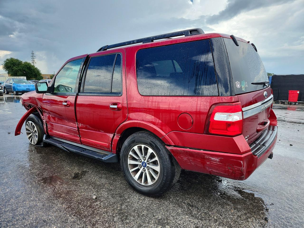 2015 Ford Expedition Xlt Red vin: 1FMJU1HT7FEF23116