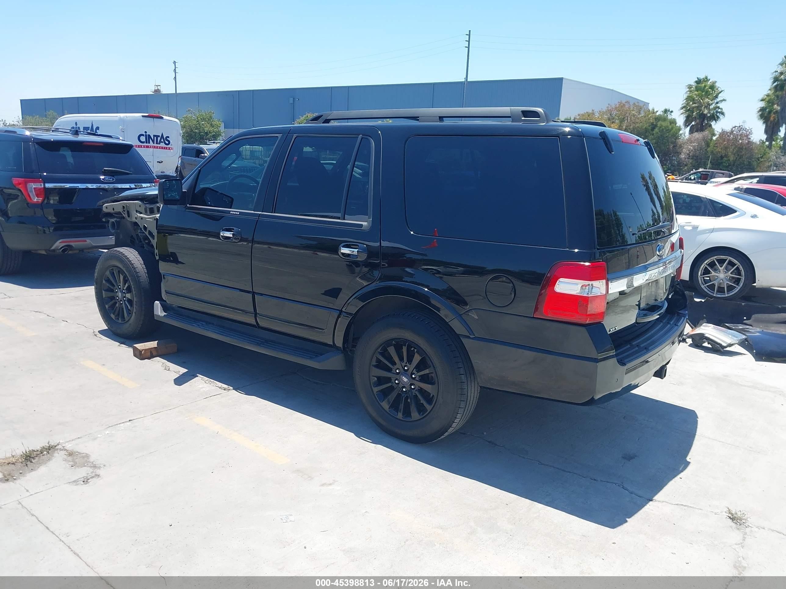2017 Ford Expedition Xlt Black vin: 1FMJU1HT7HEA08152