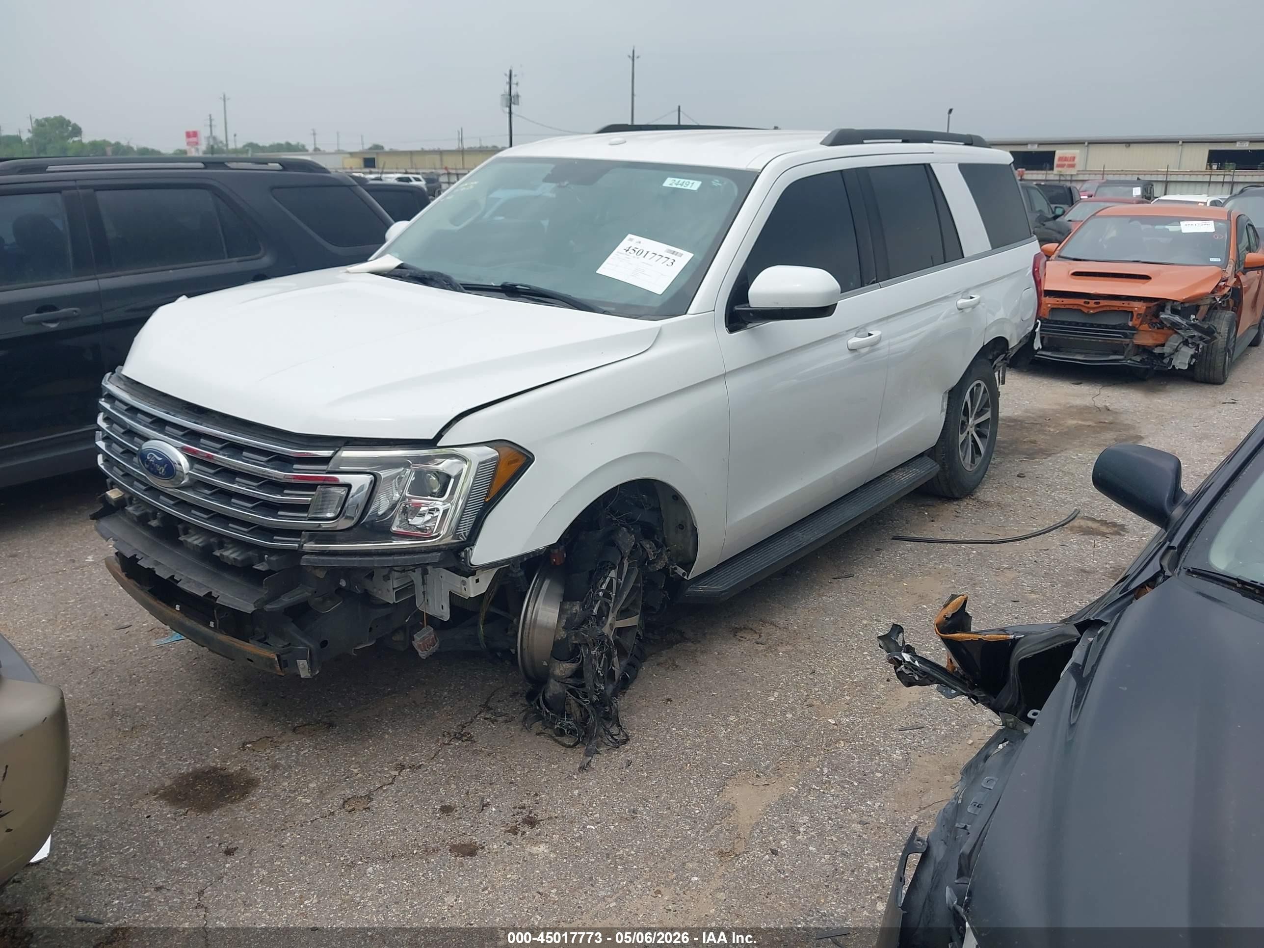 2018 Ford Expedition Xlt Белый vin: 1FMJU1HT8JEA23877