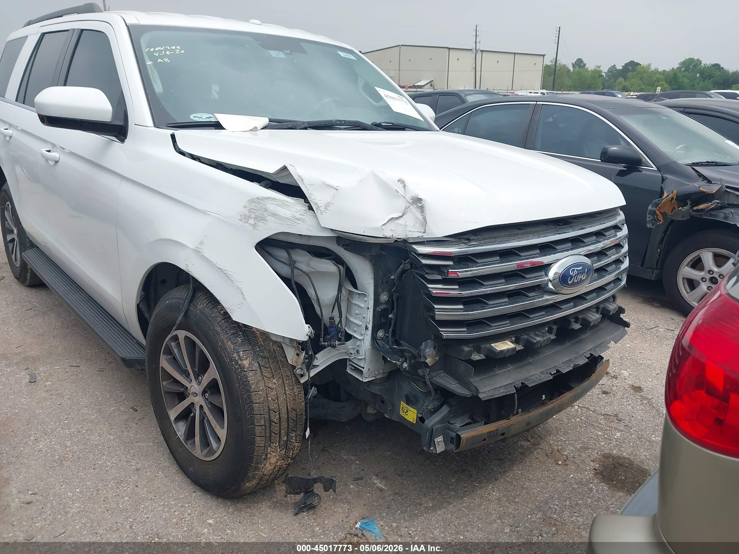 2018 Ford Expedition Xlt Белый vin: 1FMJU1HT8JEA23877