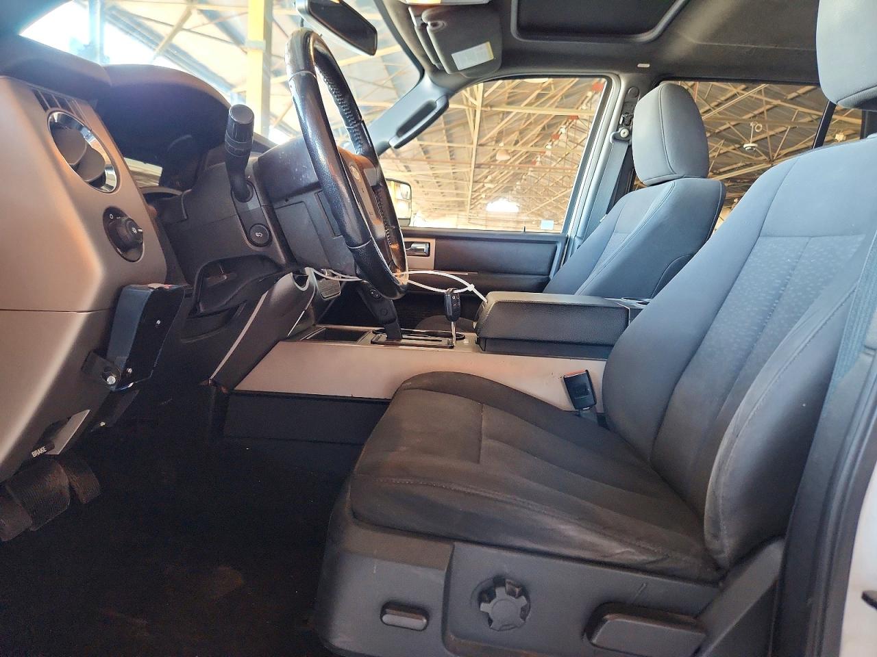 2017 Ford Expedition Xlt White vin: 1FMJU1HT9HEA61063