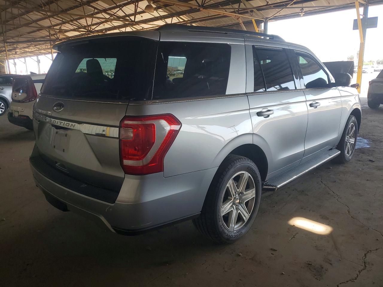 2020 Ford Expedition Xlt Silver vin: 1FMJU1HT9LEA90426