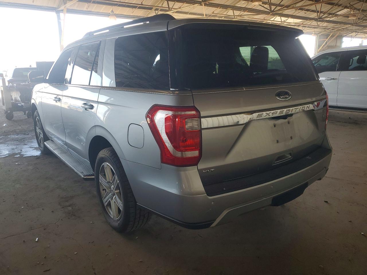 2020 Ford Expedition Xlt Silver vin: 1FMJU1HT9LEA90426