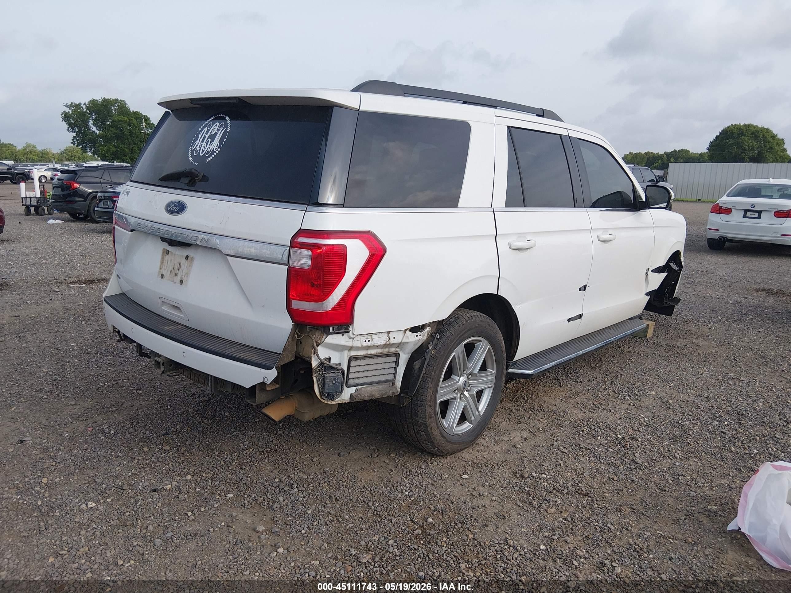2021 Ford Expedition Xlt Белый vin: 1FMJU1HT9MEA20197