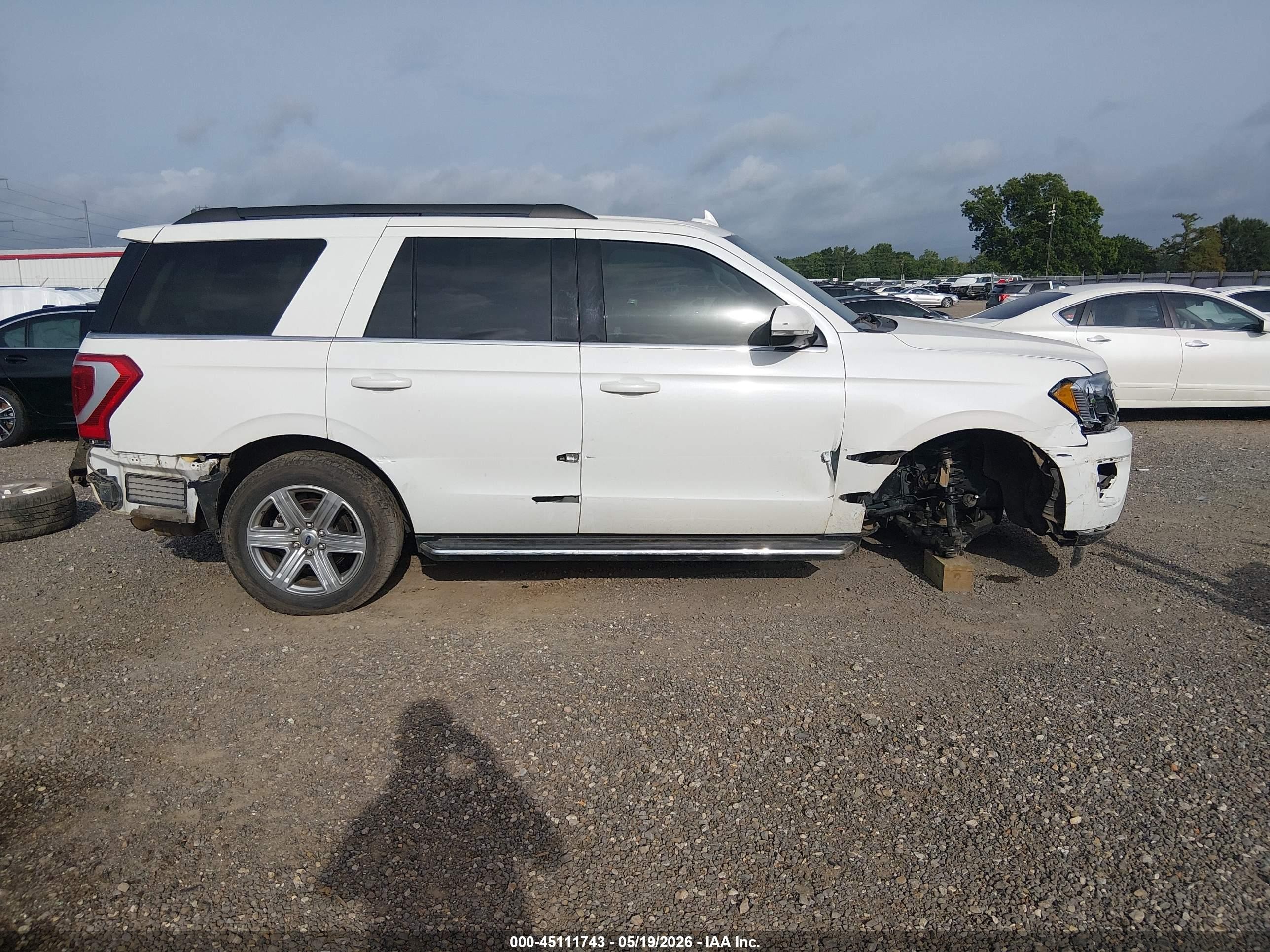 2021 Ford Expedition Xlt Белый vin: 1FMJU1HT9MEA20197
