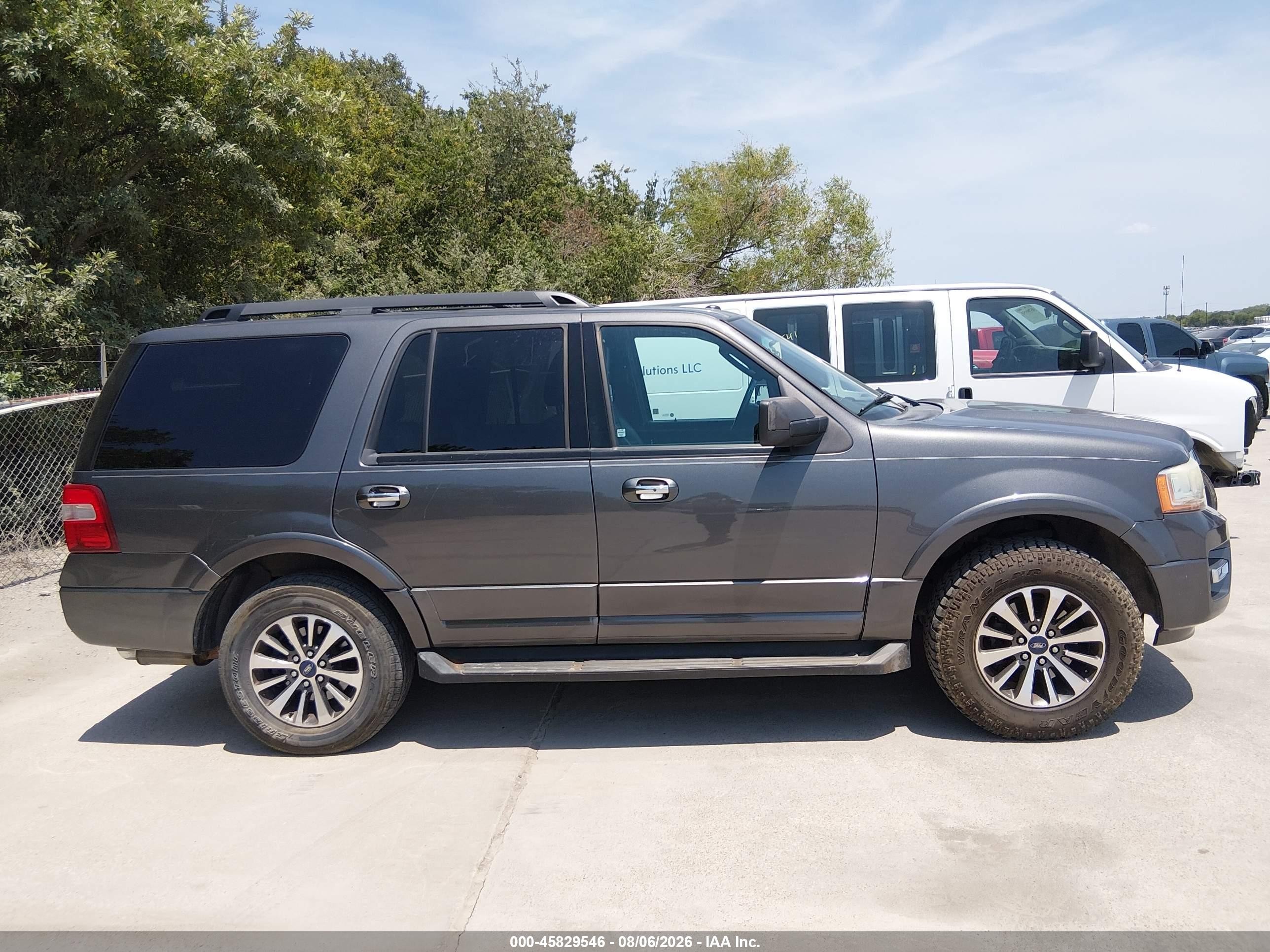 2015 Ford Expedition Xlt Gray vin: 1FMJU1HTXFEF09467
