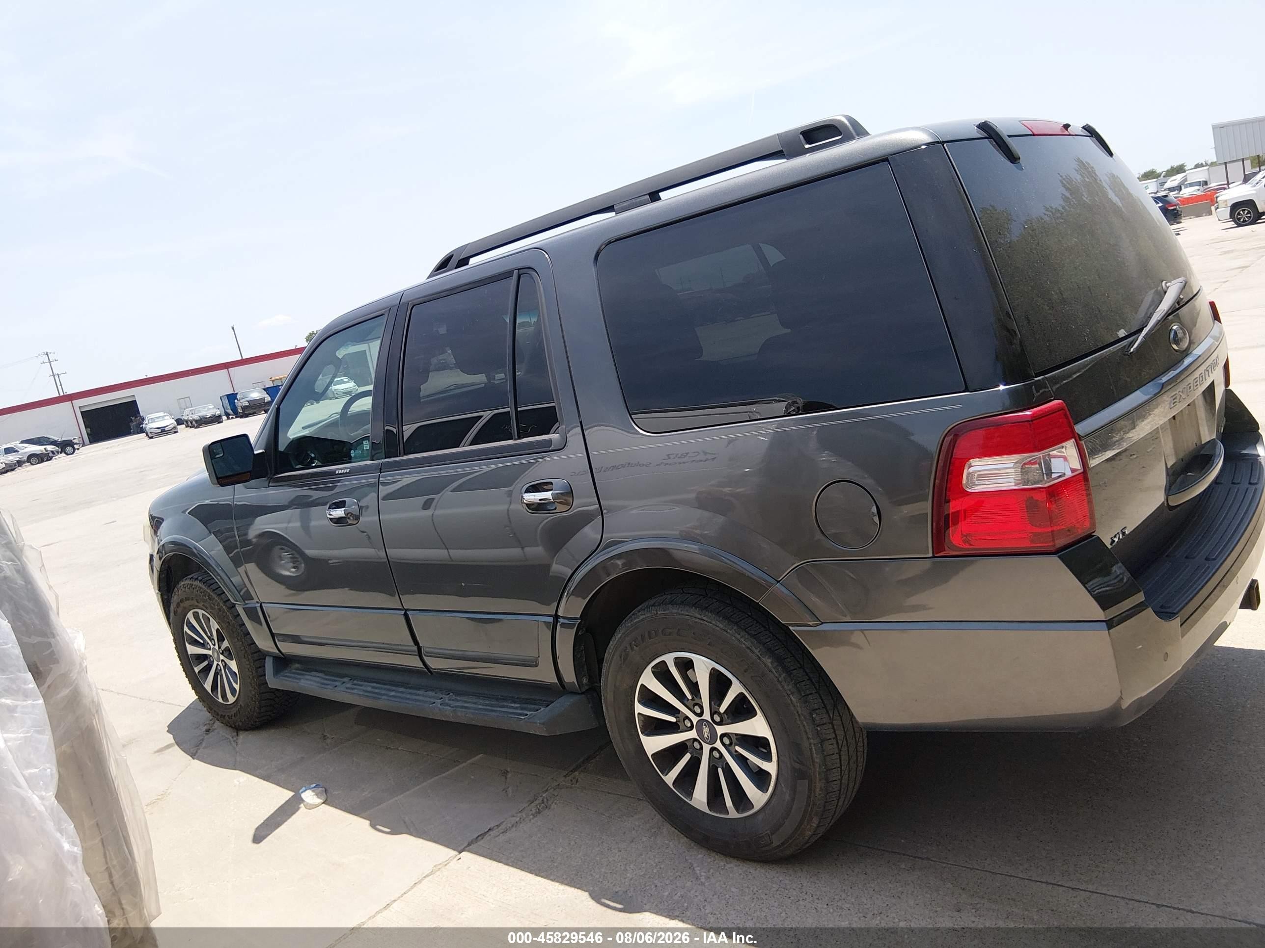 2015 Ford Expedition Xlt Gray vin: 1FMJU1HTXFEF09467