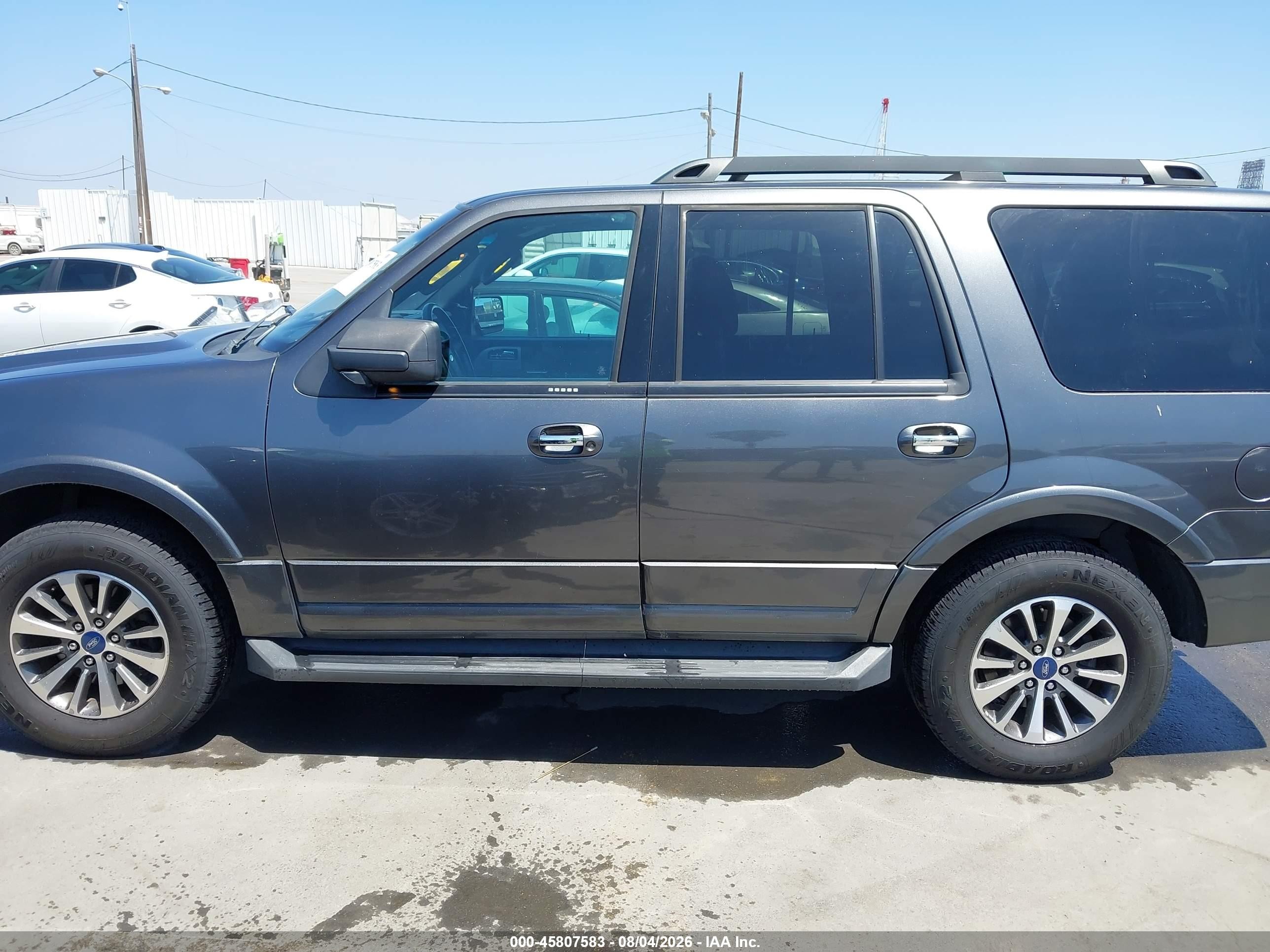 2015 Ford Expedition Xlt Серый vin: 1FMJU1HTXFEF34014