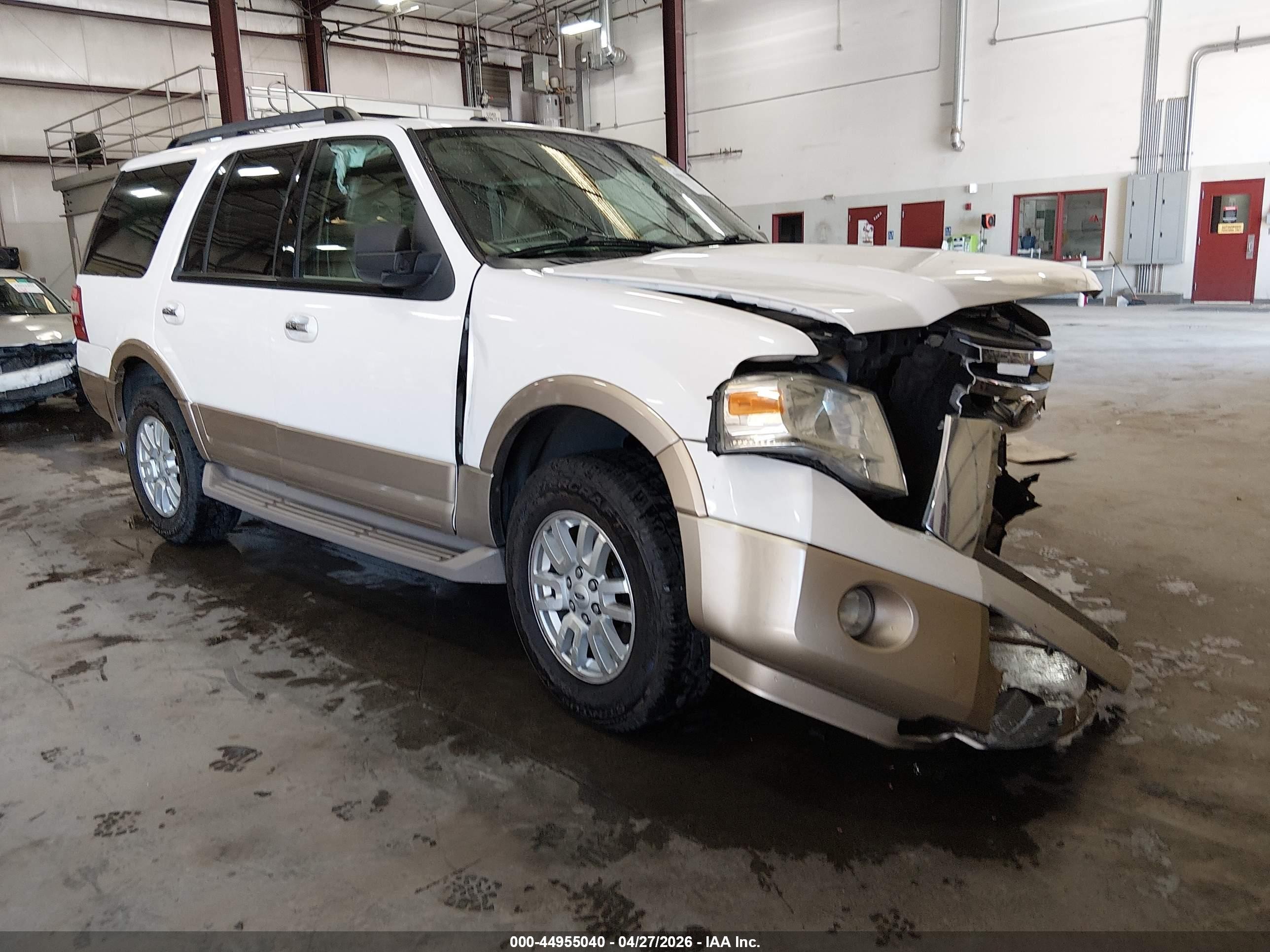 2011 Ford Expedition Xlt White vin: 1FMJU1J50BEF32567