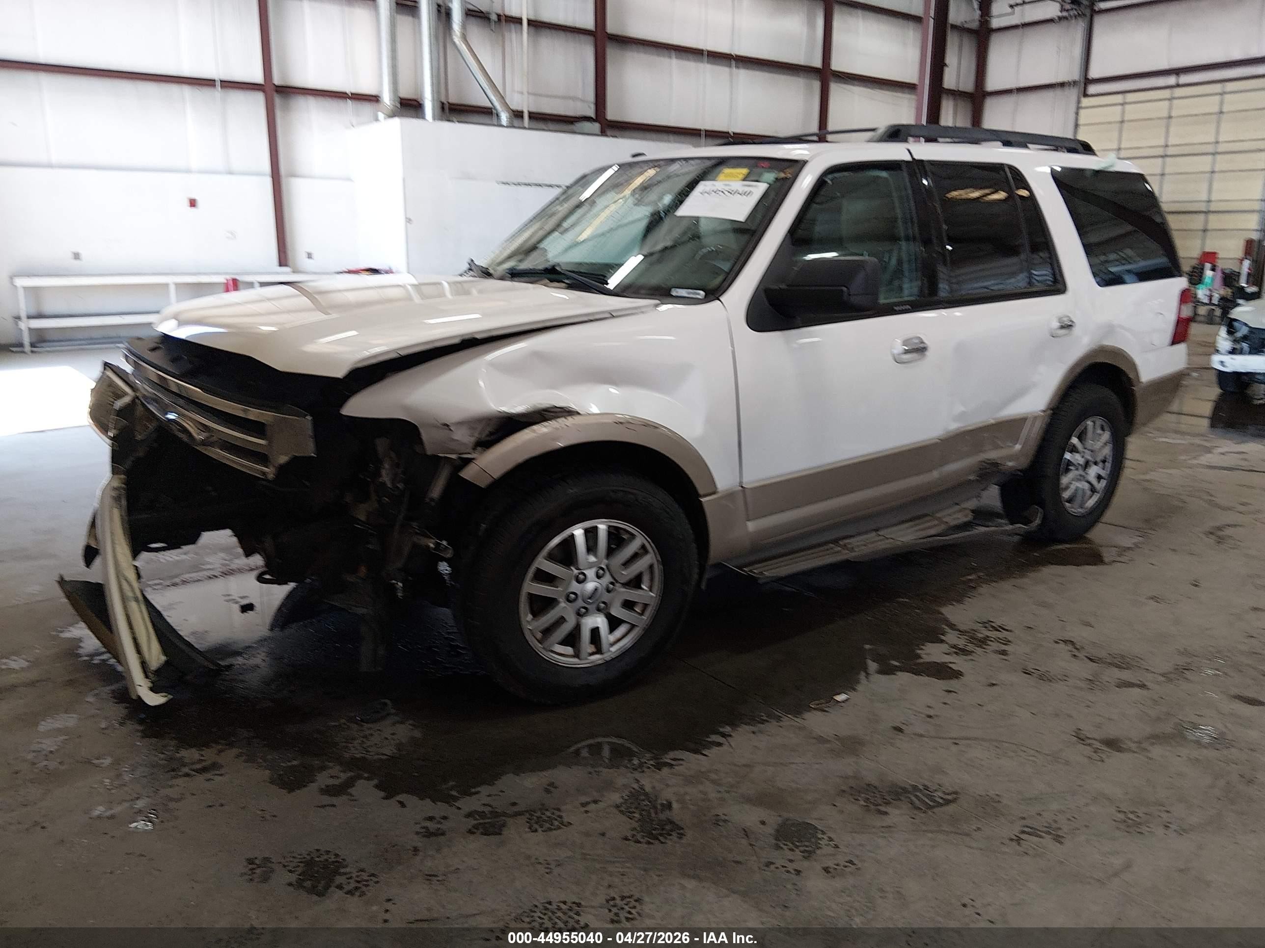 2011 Ford Expedition Xlt White vin: 1FMJU1J50BEF32567