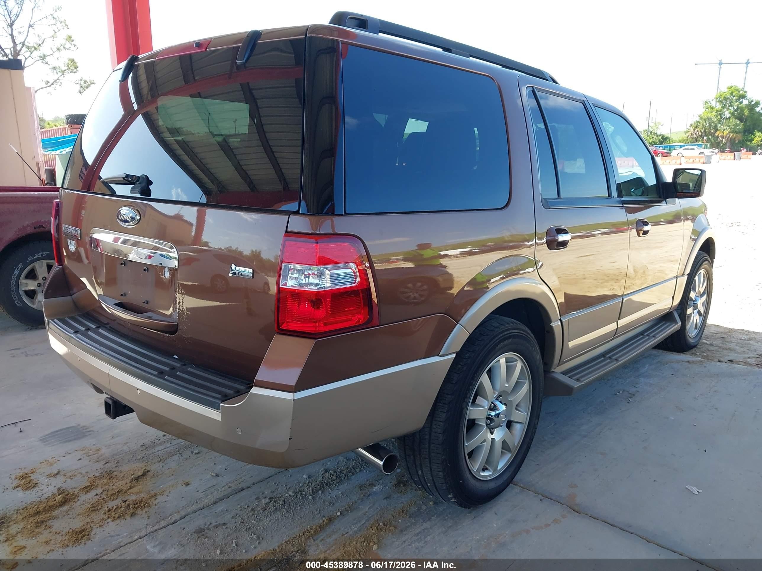 2011 Ford Expedition Xlt Brown vin: 1FMJU1J50BEF54939