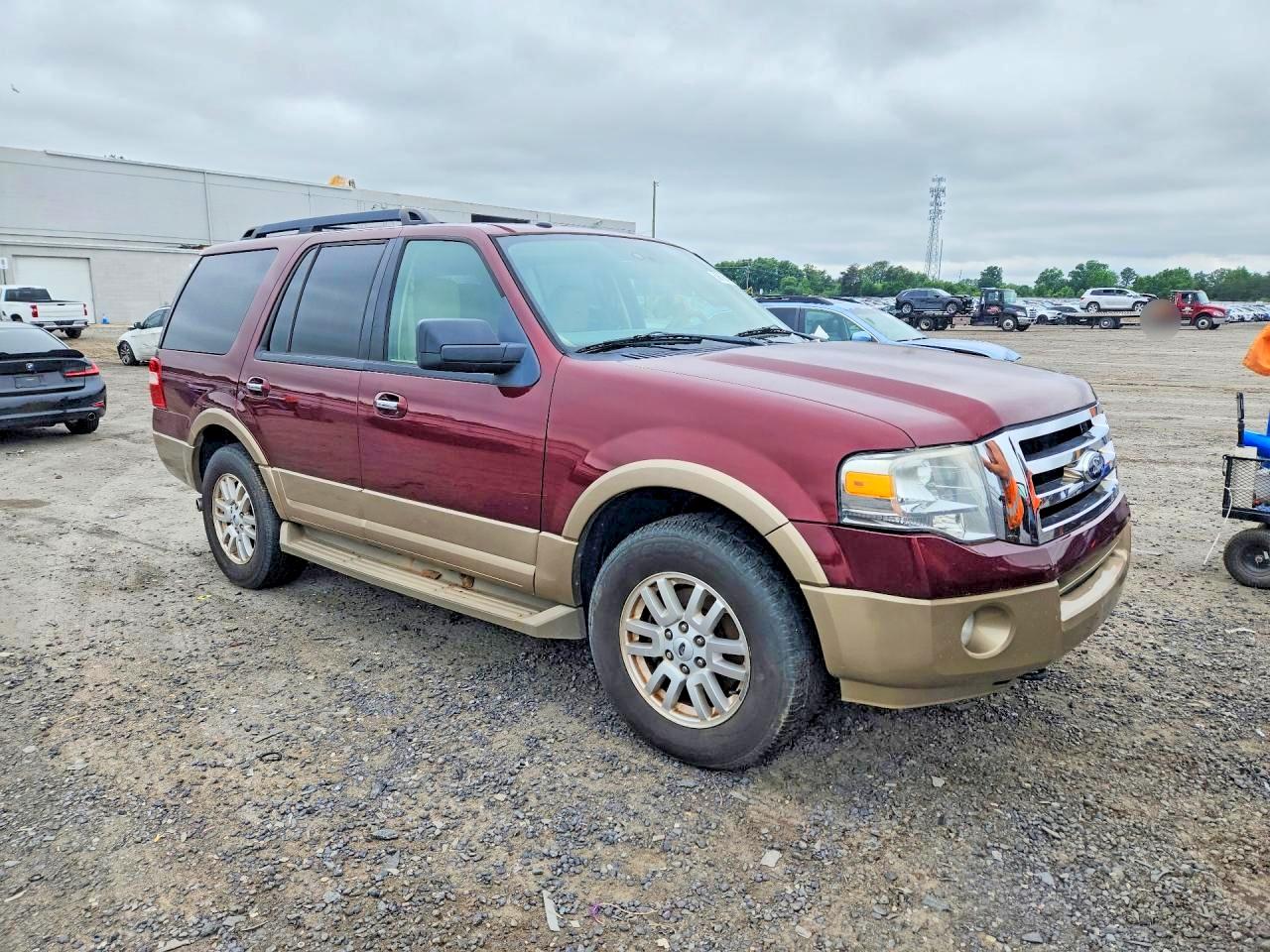 2013 Ford Expedition Xlt Burgundy vin: 1FMJU1J50DEF17912