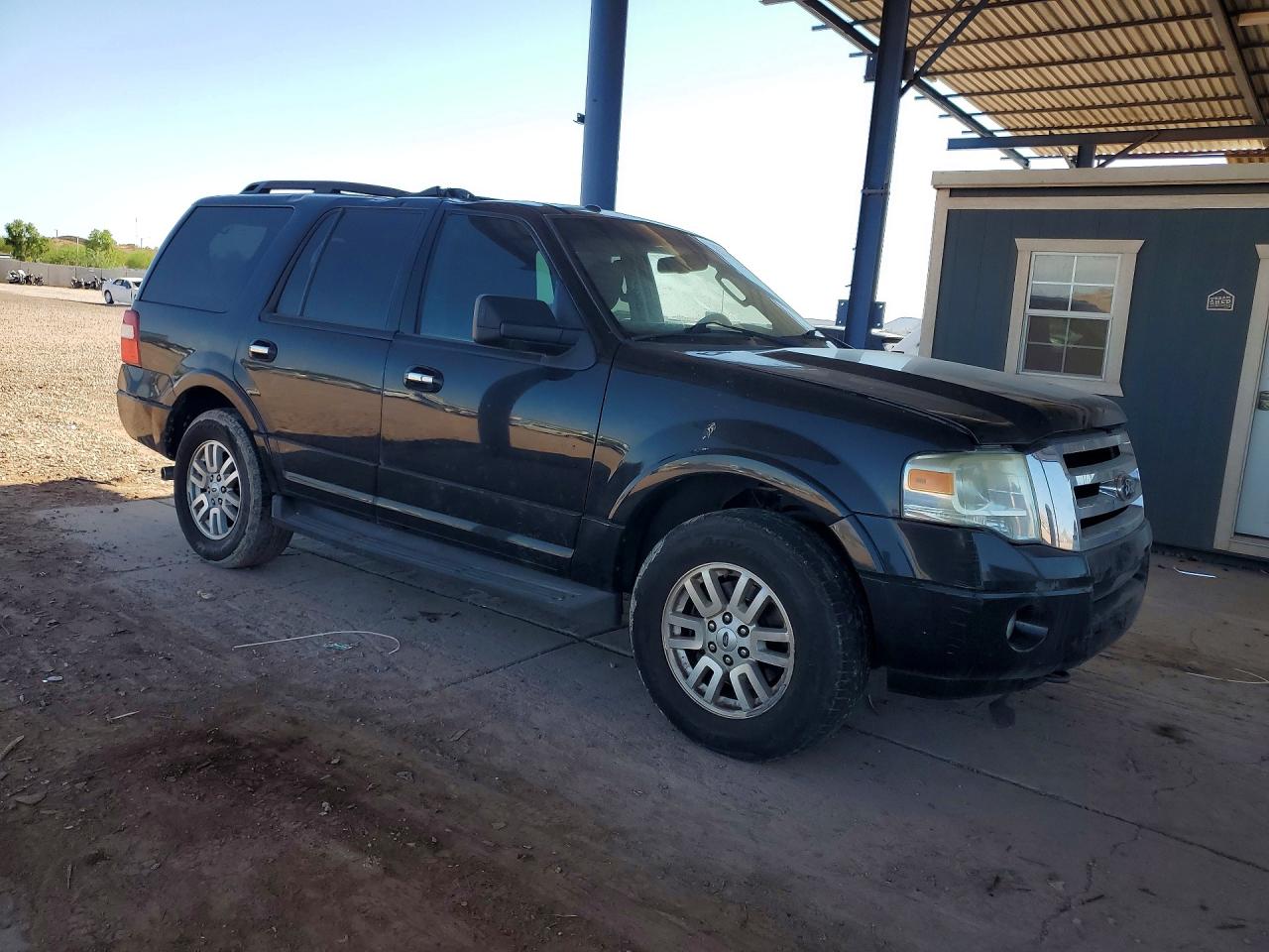 2014 Ford Expedition Xlt Черный vin: 1FMJU1J50EEF63063