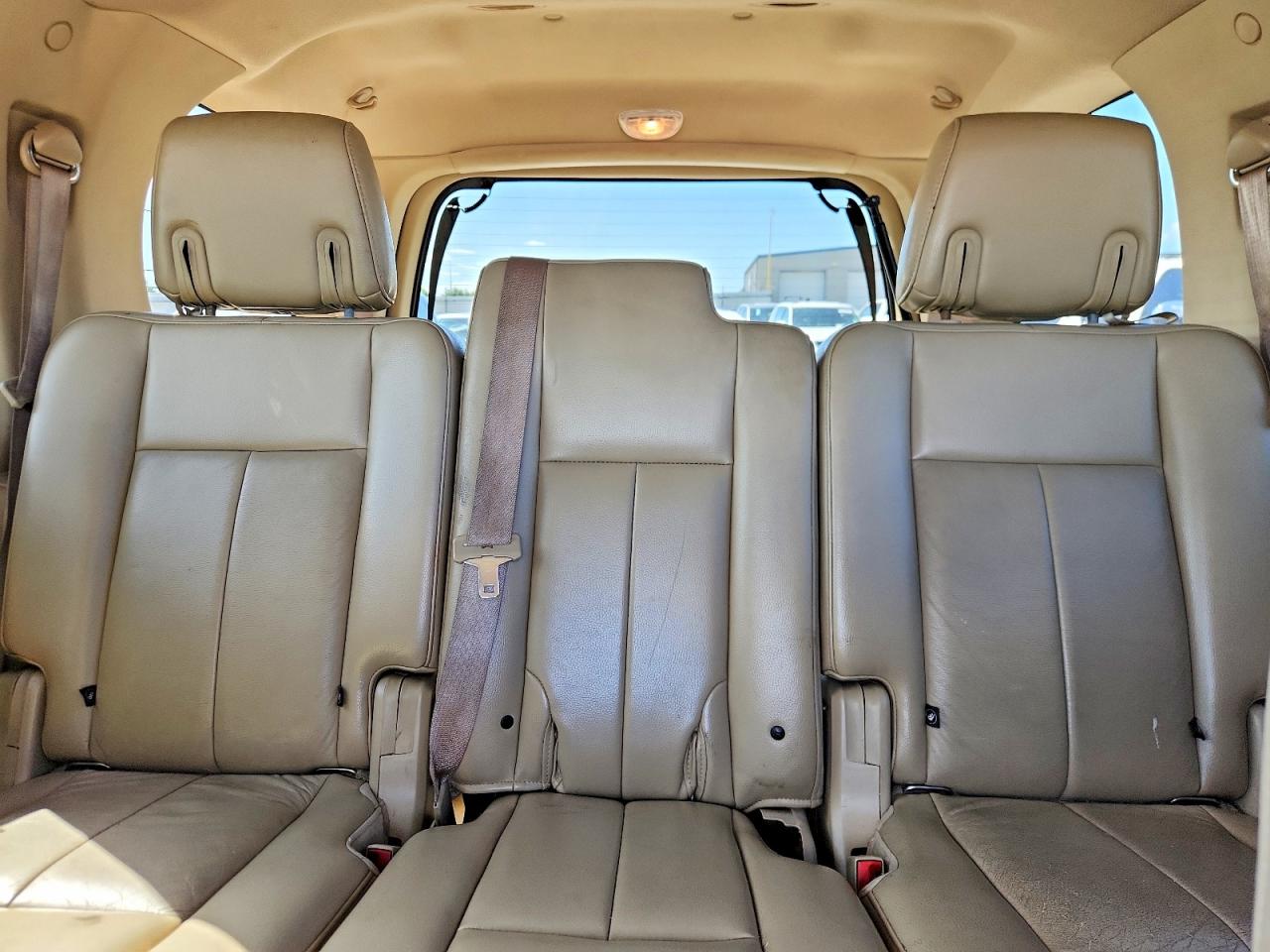 2011 Ford Expedition Xlt Коричневый vin: 1FMJU1J51BEF44243