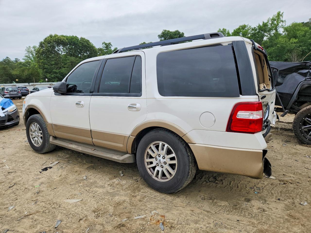 2014 Ford Expedition Xlt White vin: 1FMJU1J51EEF14499