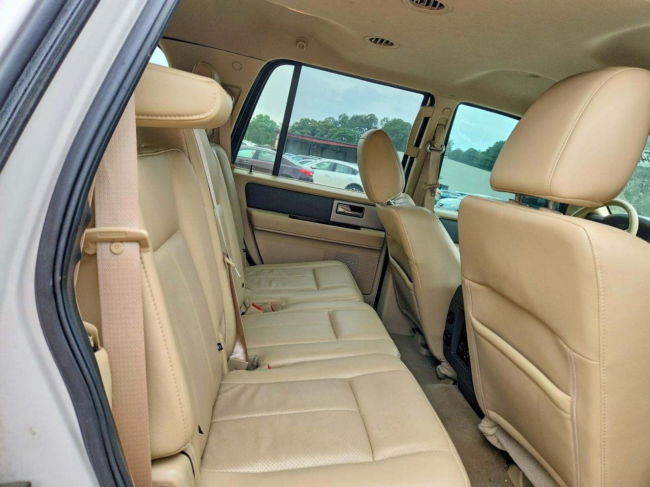 2014 Ford Expedition Xlt White vin: 1FMJU1J51EEF14499