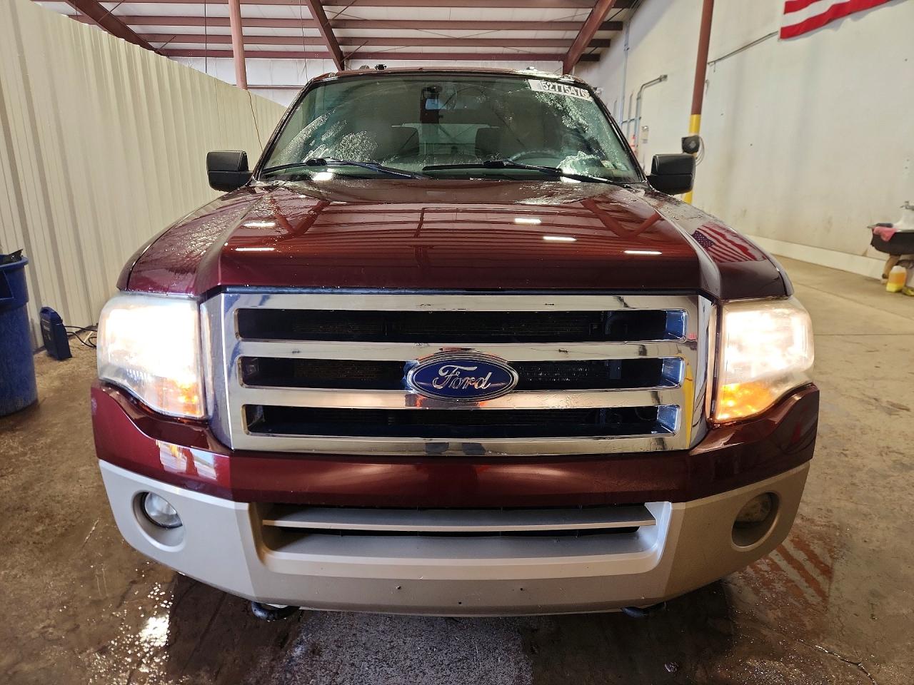 2010 Ford Expedition Eddie Bauer Burgundy vin: 1FMJU1J52AEB03462