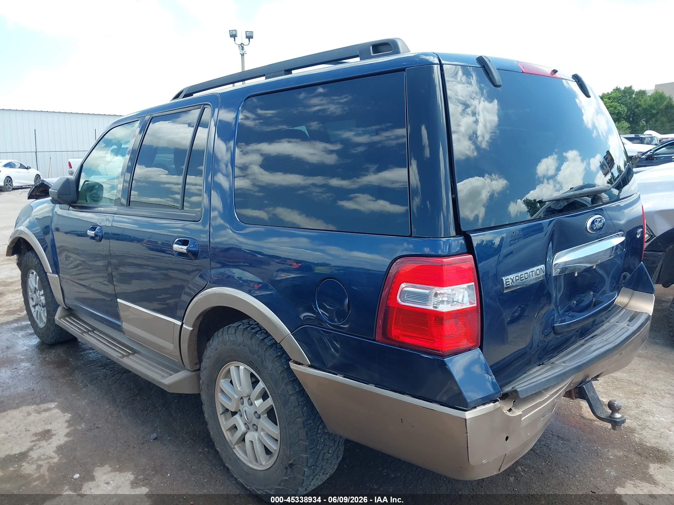 2014 Ford Expedition Xlt Blue vin: 1FMJU1J52EEF20313