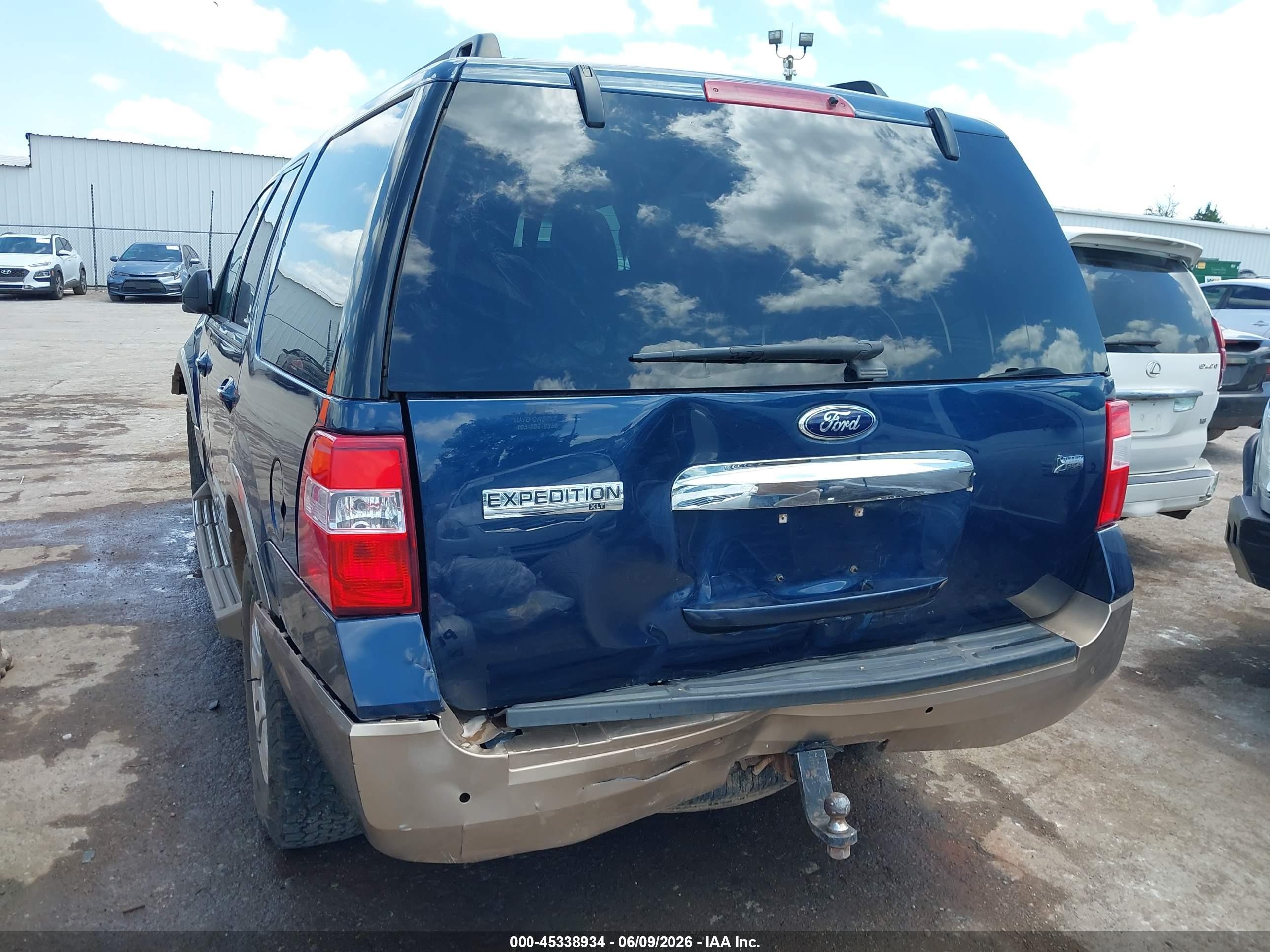 2014 Ford Expedition Xlt Blue vin: 1FMJU1J52EEF20313