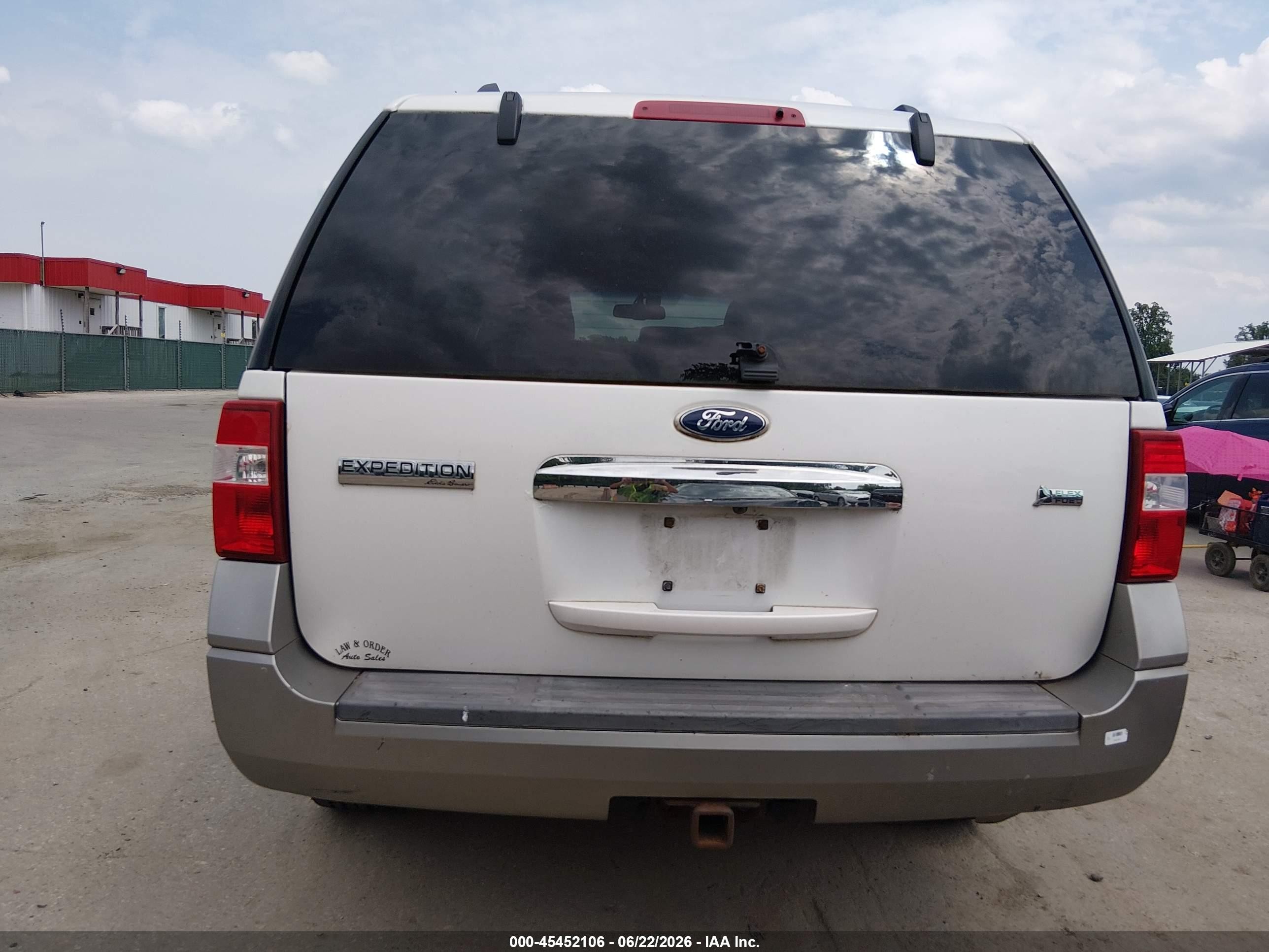 2010 Ford Expedition Eddie Bauer/king Ranch White vin: 1FMJU1J53AEB59118