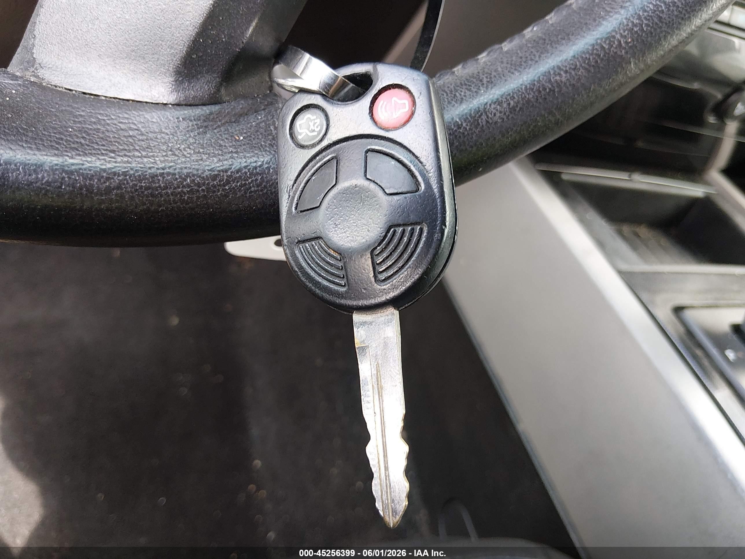 2011 Ford Expedition Xlt Silver vin: 1FMJU1J53BEF47077