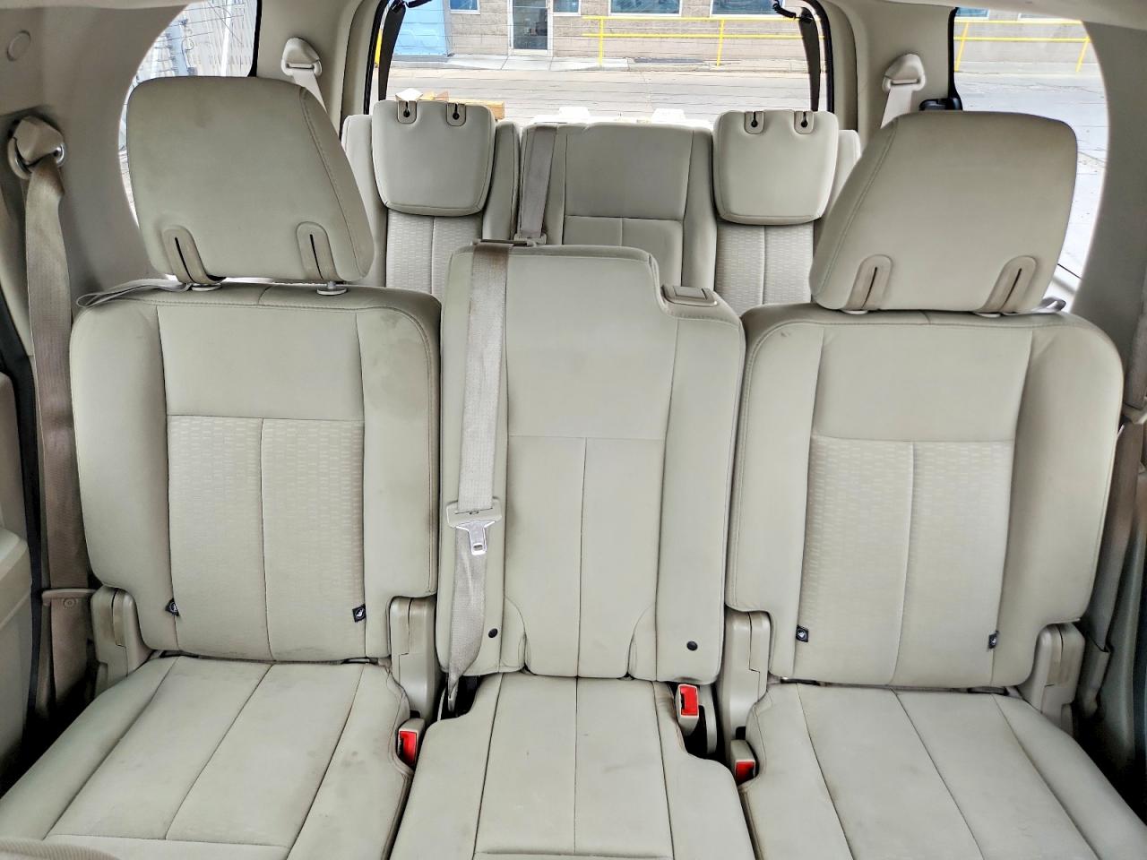 2012 Ford Expedition Xlt/king Ranch Silver vin: 1FMJU1J53CEF02318