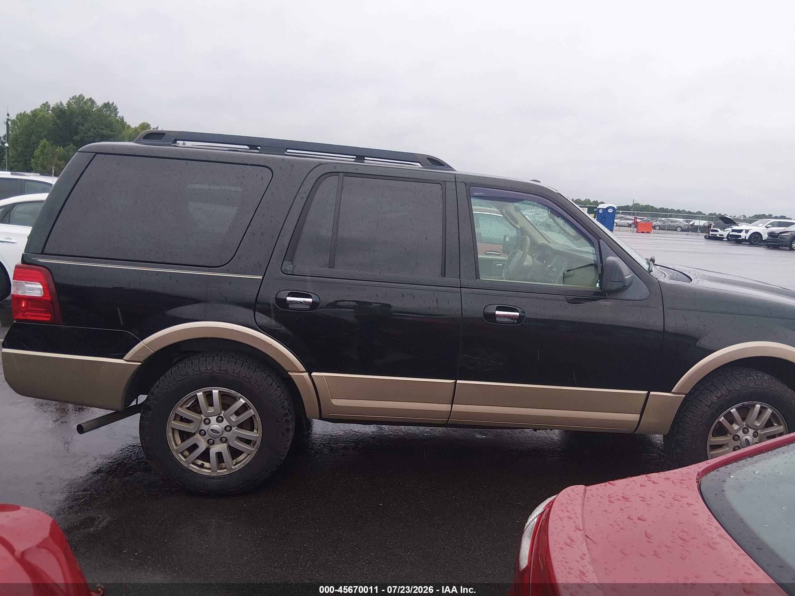 2012 Ford Expedition Xlt Black vin: 1FMJU1J53CEF05820