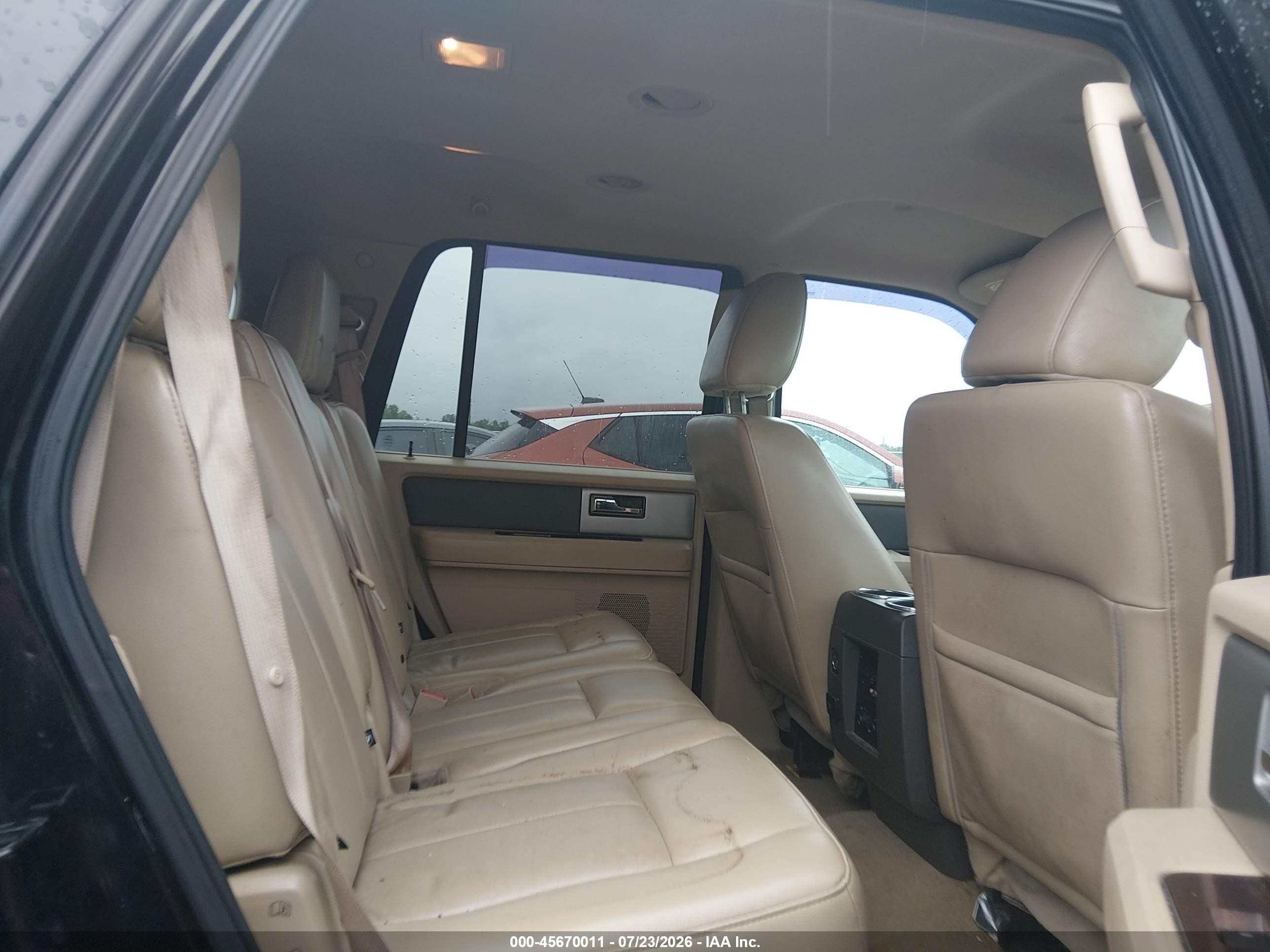 2012 Ford Expedition Xlt Black vin: 1FMJU1J53CEF05820