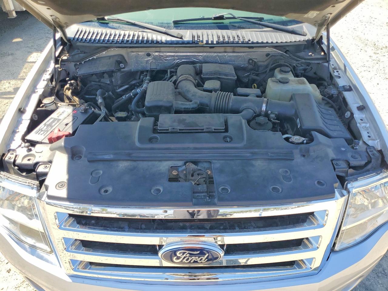 2012 Ford Expedition Xlt Silver vin: 1FMJU1J53CEF48988