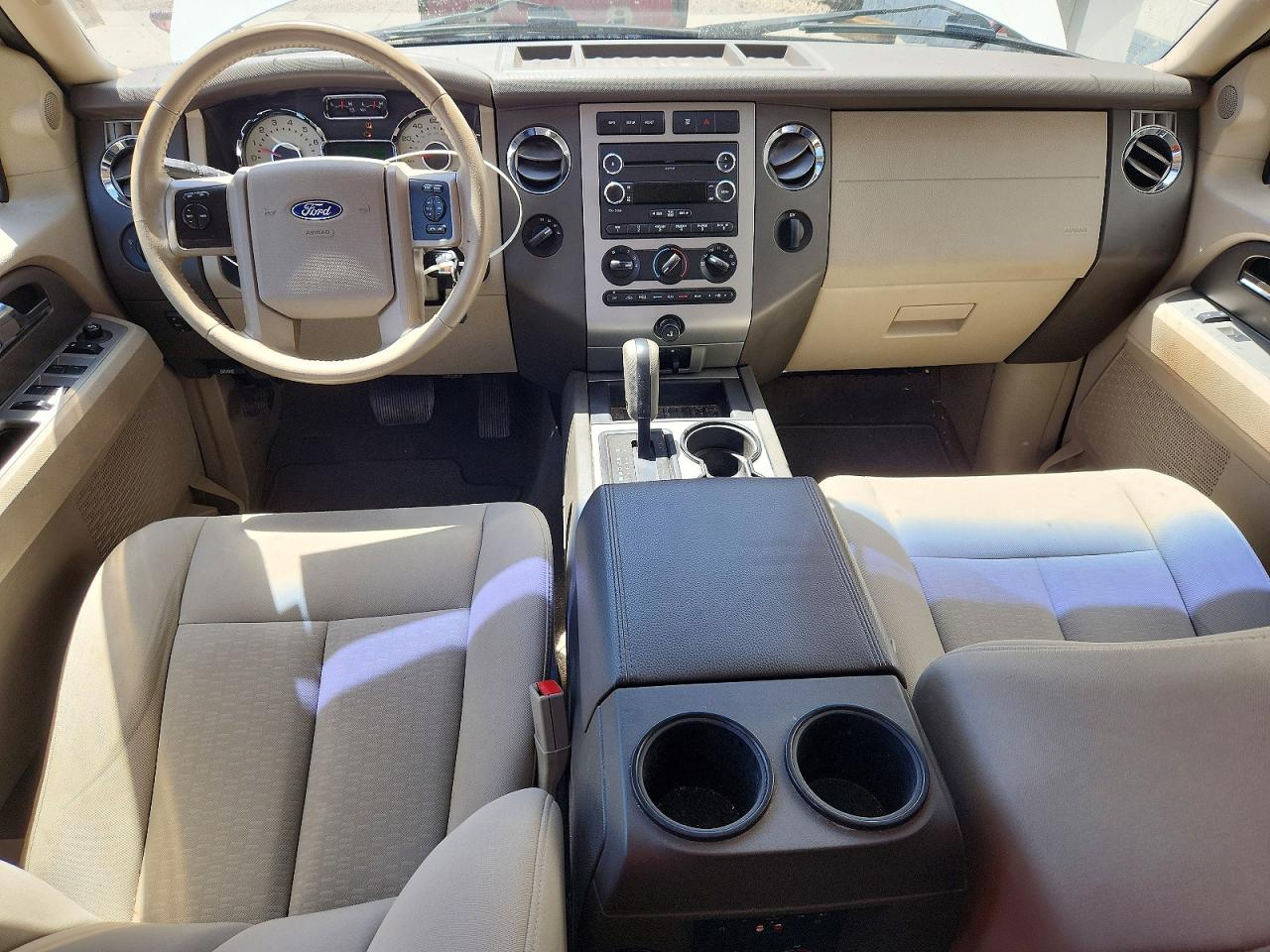 2014 Ford Expedition Xlt White vin: 1FMJU1J53EEF29358