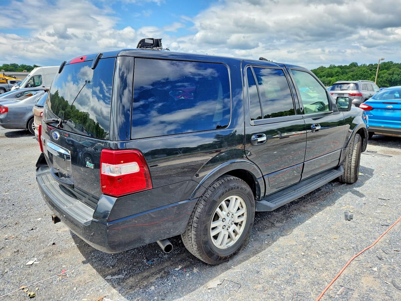 2014 Ford Expedition Xlt Угольный vin: 1FMJU1J53EEF61386