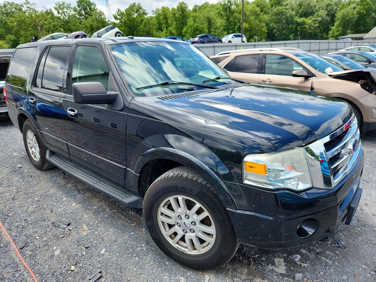 2014 Ford Expedition Xlt Угольный vin: 1FMJU1J53EEF61386