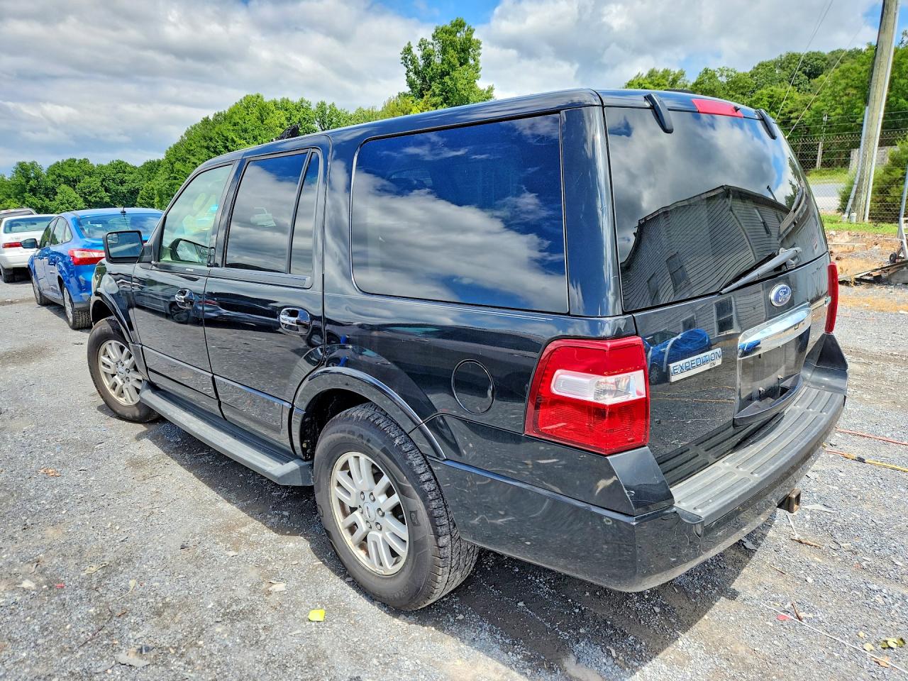 2014 Ford Expedition Xlt Угольный vin: 1FMJU1J53EEF61386