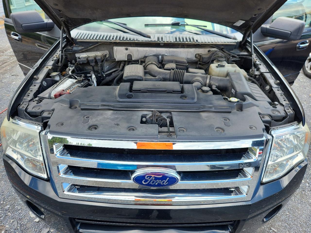 2014 Ford Expedition Xlt Угольный vin: 1FMJU1J53EEF61386