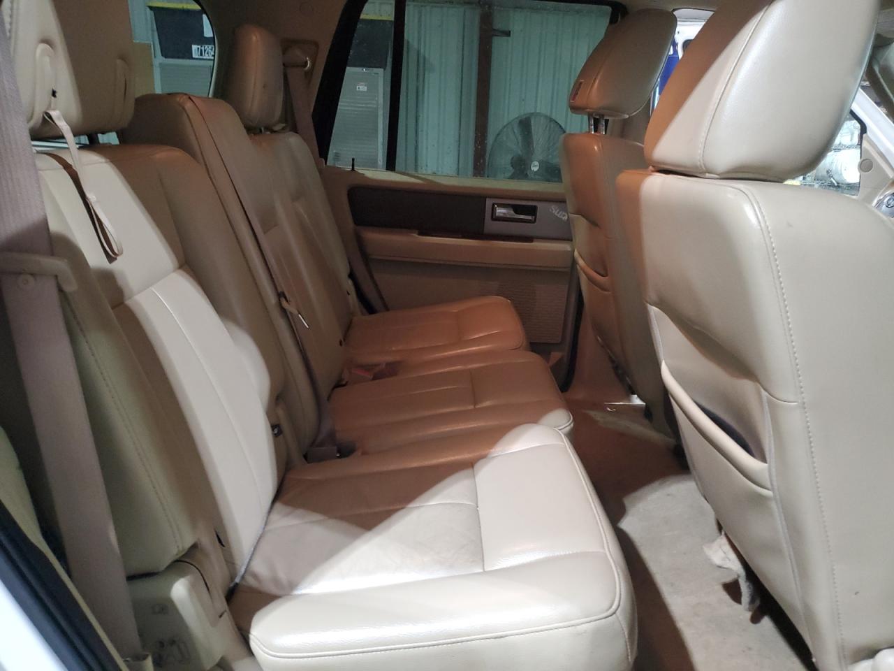 2010 Ford Expedition Eddie Bauer White vin: 1FMJU1J54AEB71665