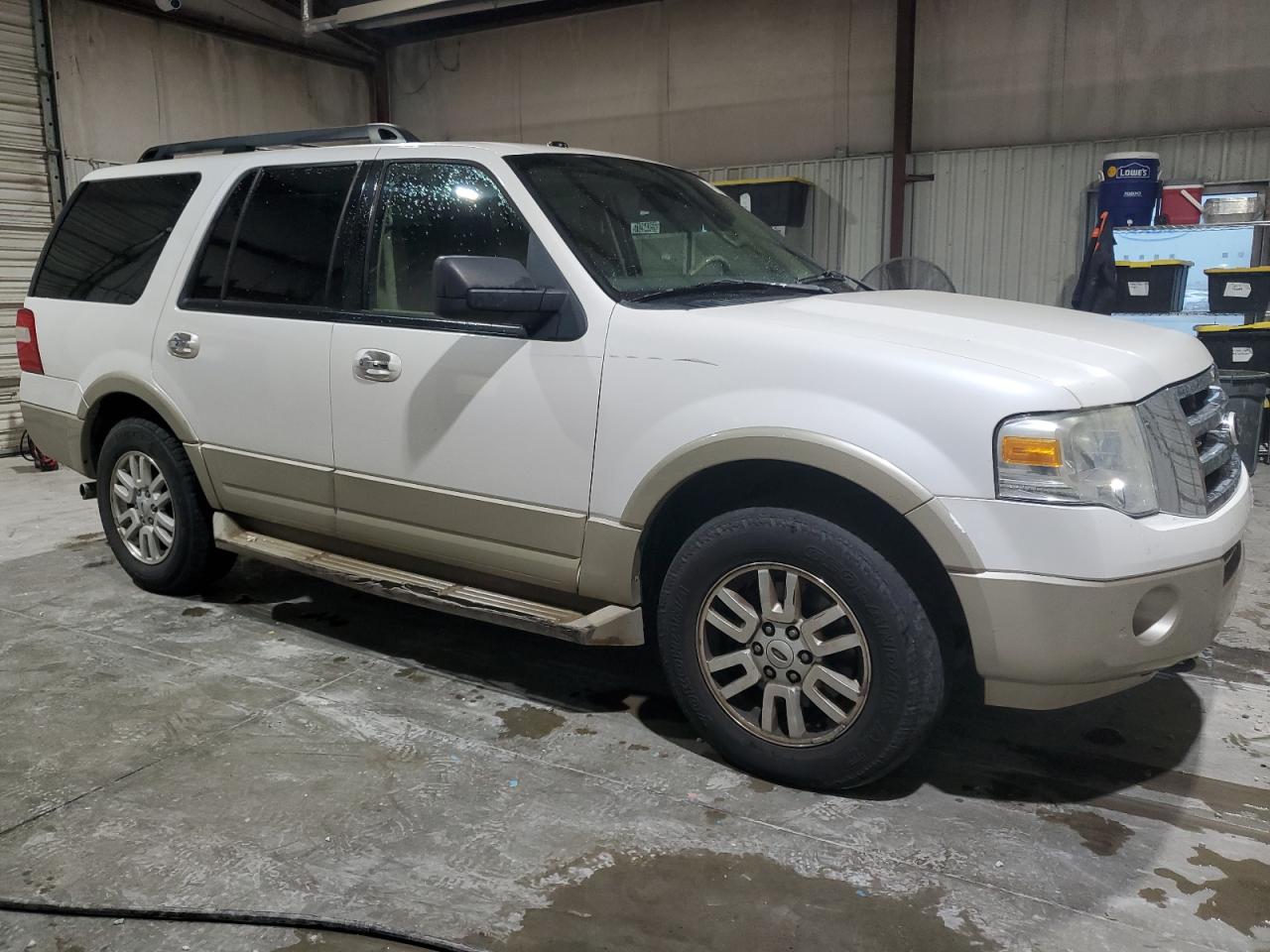 2010 Ford Expedition Eddie Bauer White vin: 1FMJU1J54AEB71665