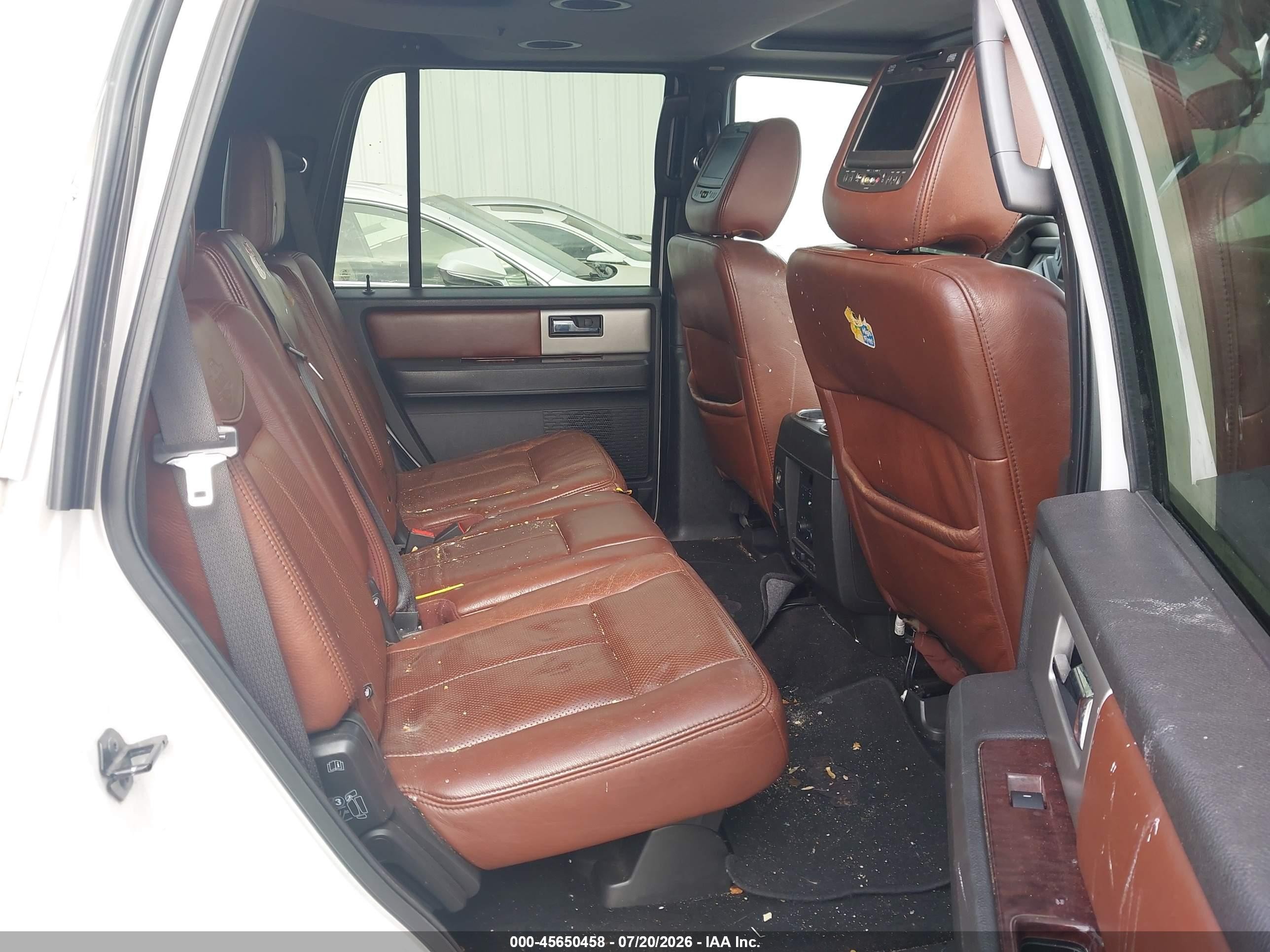 2011 Ford Expedition King Ranch White vin: 1FMJU1J54BEF21412