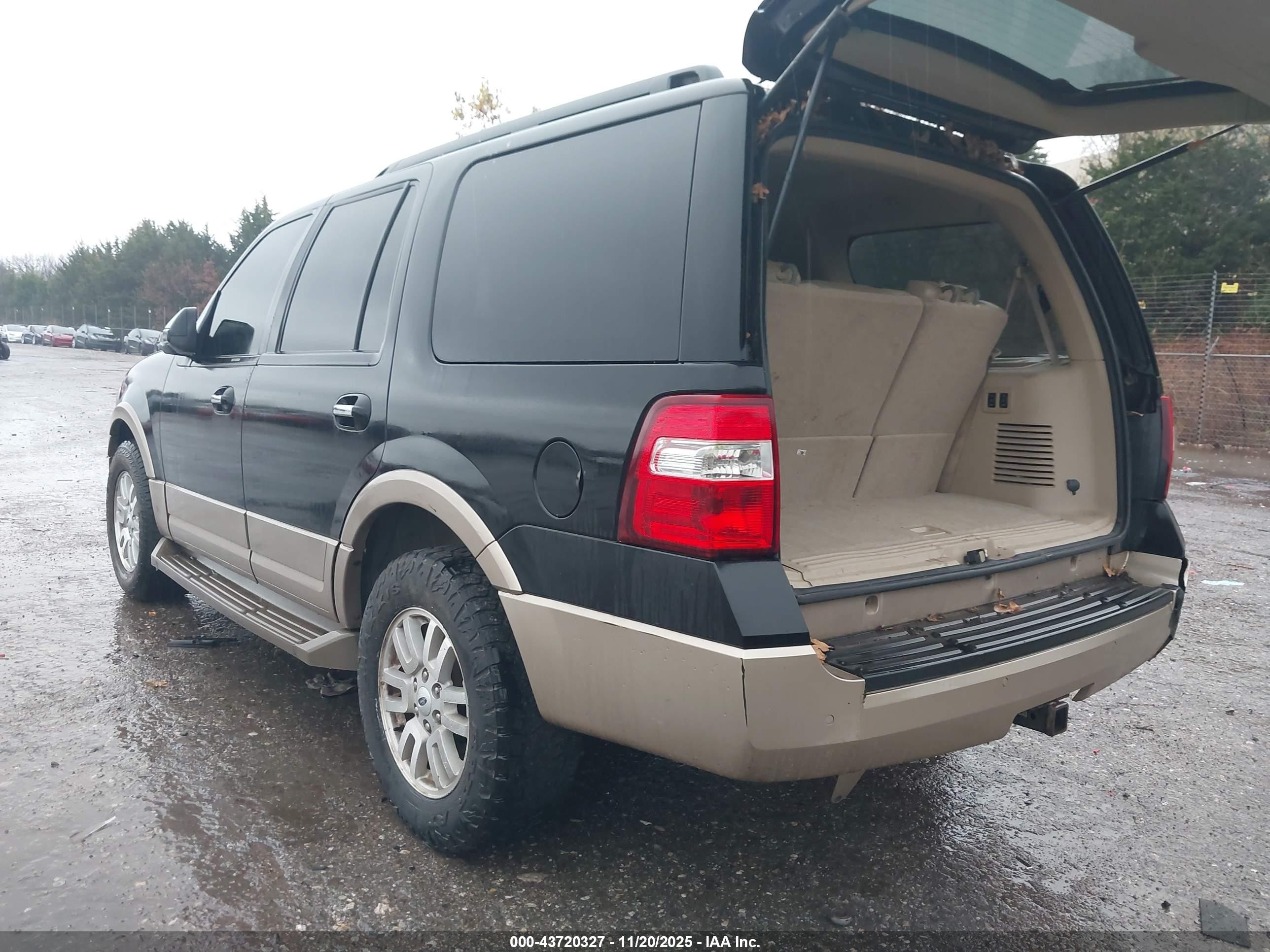 2012 Ford Expedition Xlt Black vin: 1FMJU1J54CEF35151
